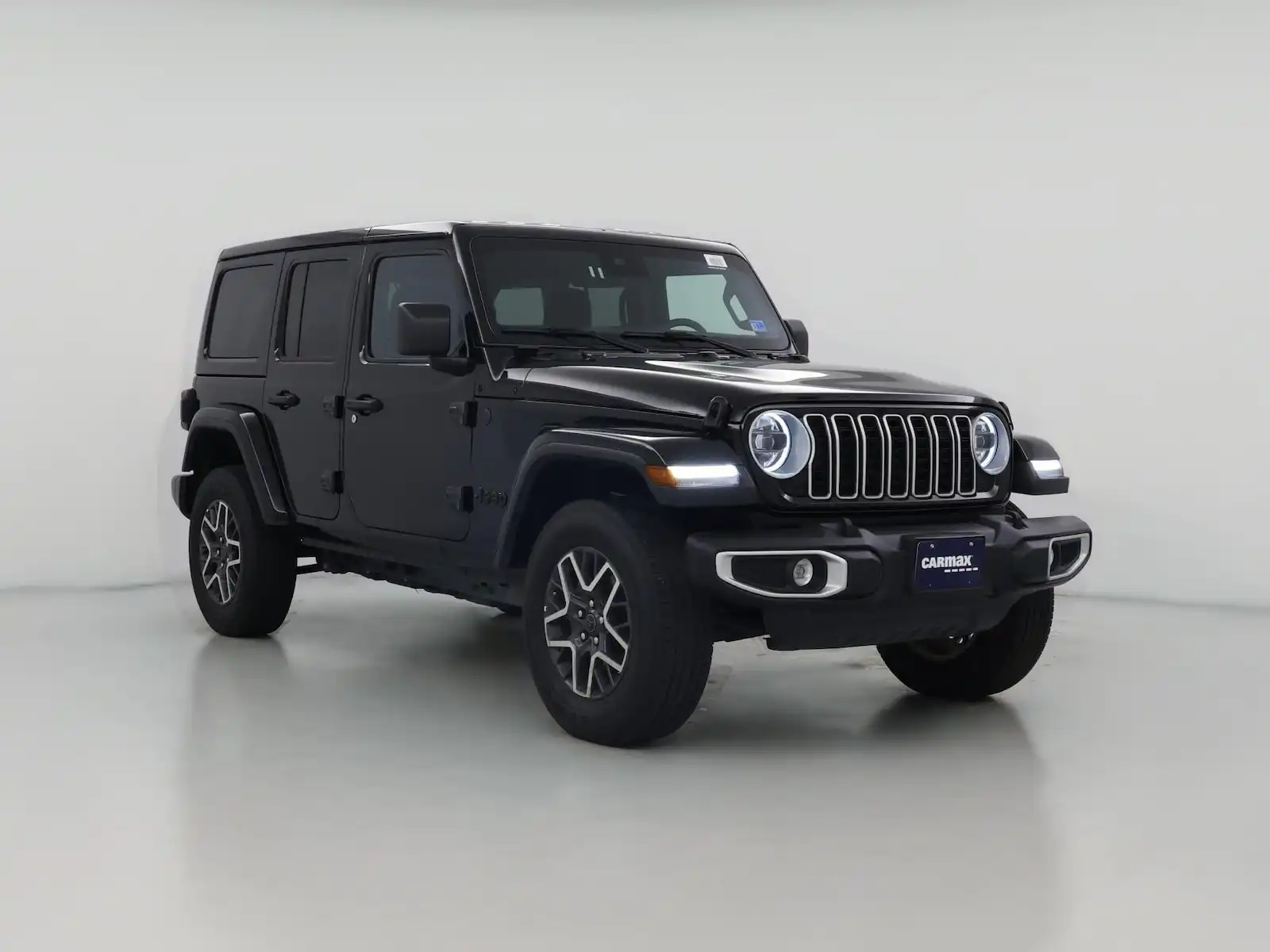 2025 Jeep Wrangler Sahara's photo