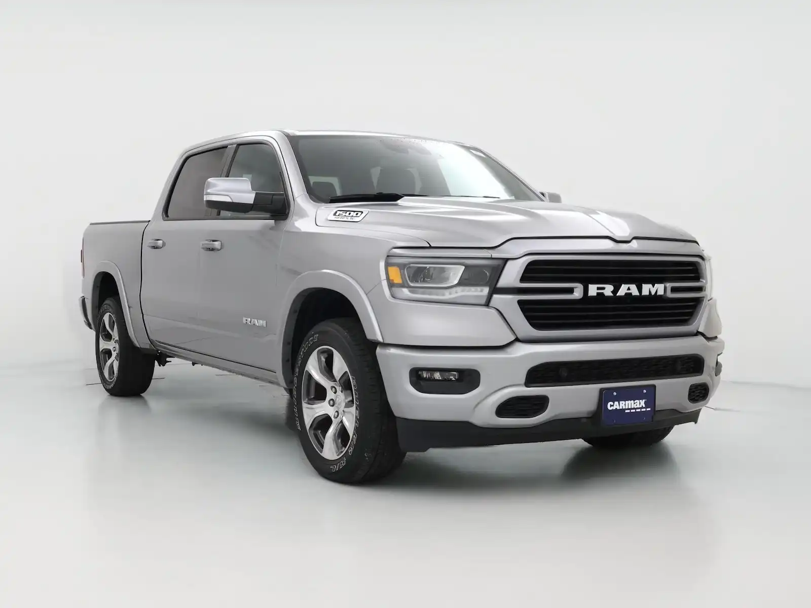 2022 RAM 1500 Laramie 4WD Crew Cab 5'7's photo