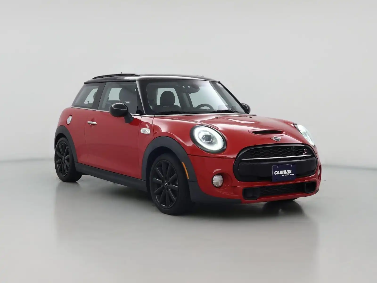 2019 MINI Hardtop Cooper S Signature's photo