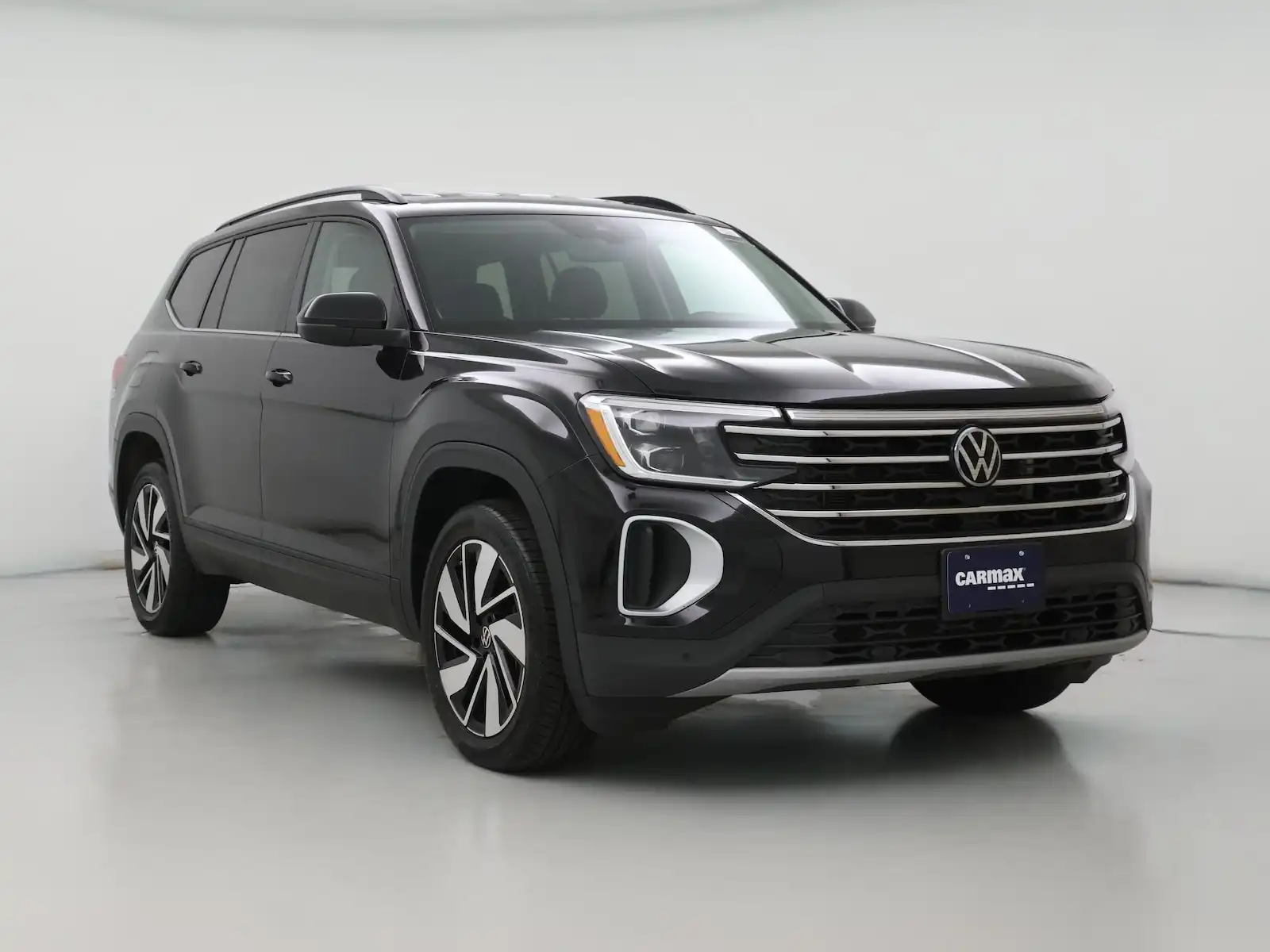 2025 Volkswagen Atlas 2.0T SE with Tech 4Motion's photo