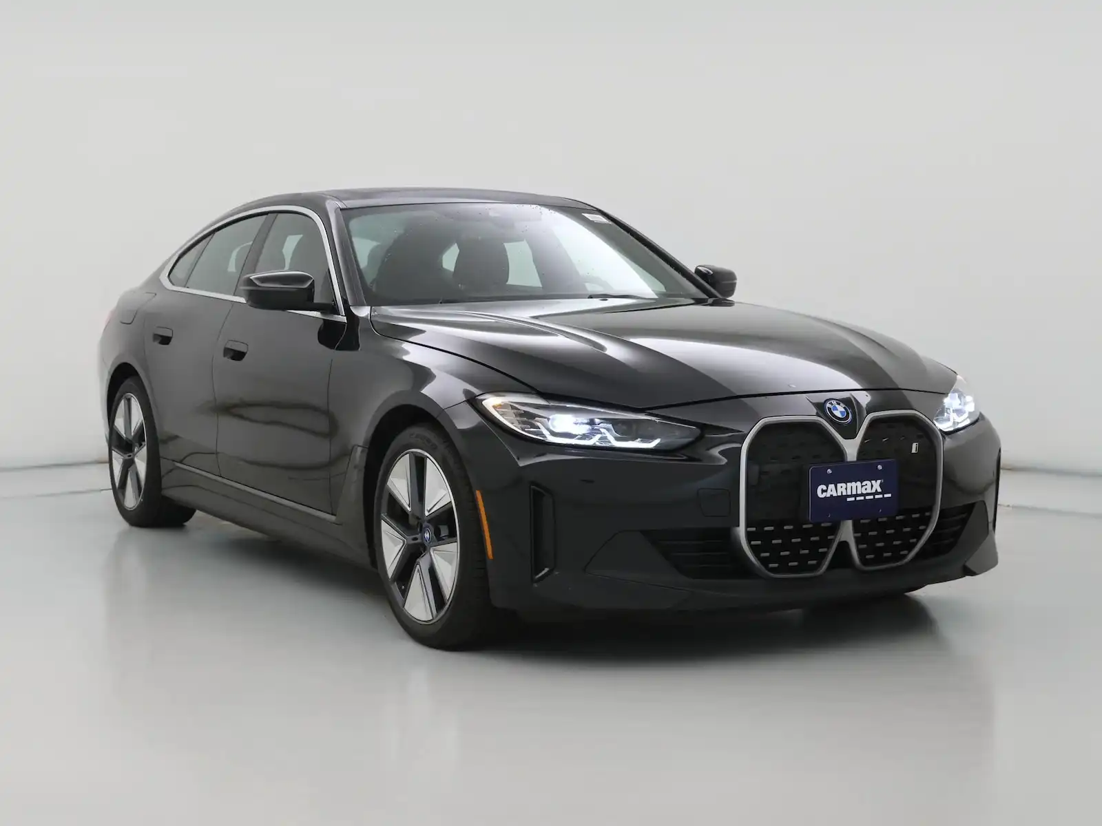 2023 BMW i4 eDrive40's photo