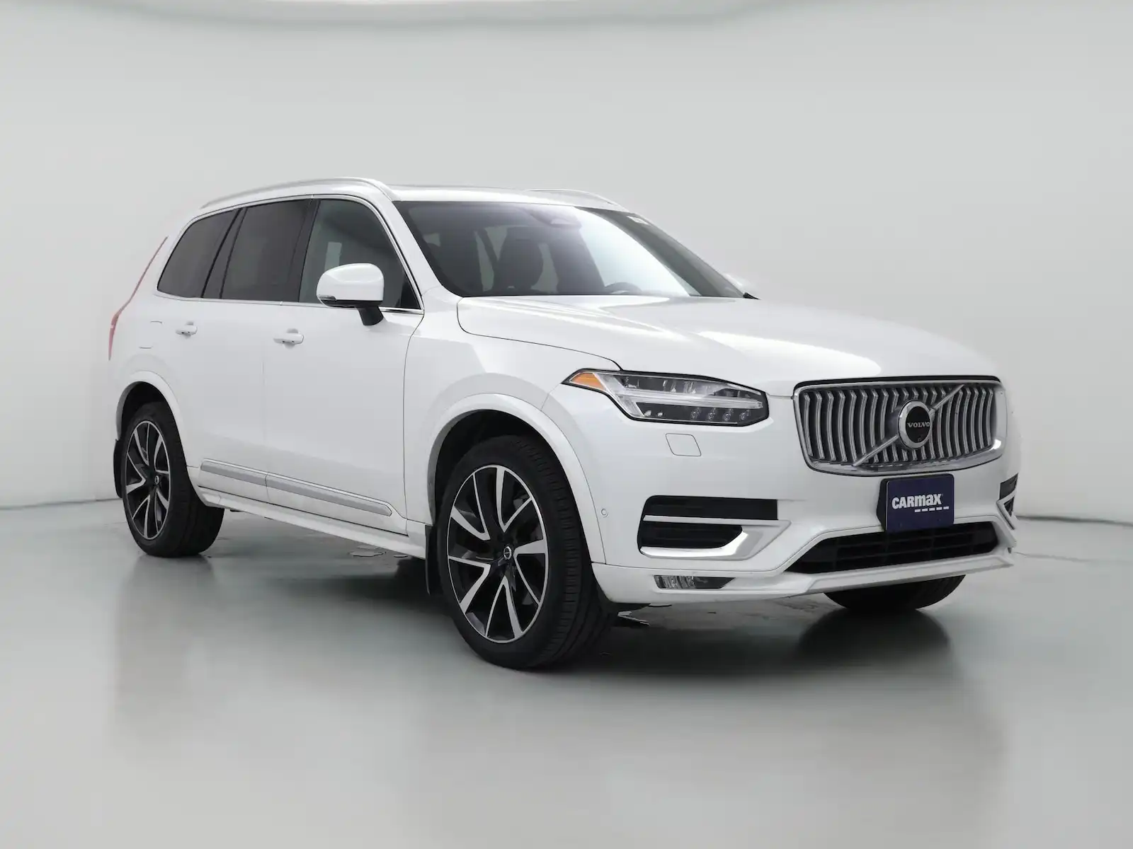2024 Volvo XC90 B6 Plus 7-Seater Bright Theme AWD's photo