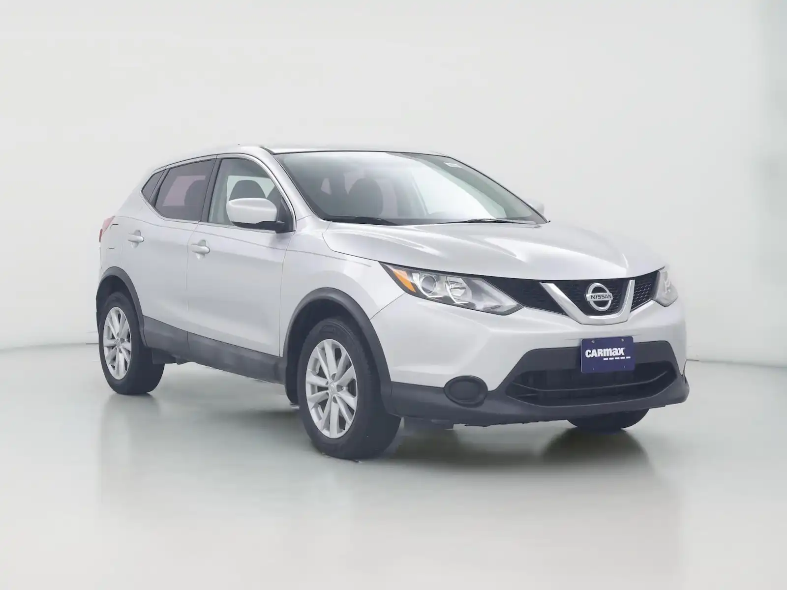 2017 Nissan Rogue Sport S FWD's photo
