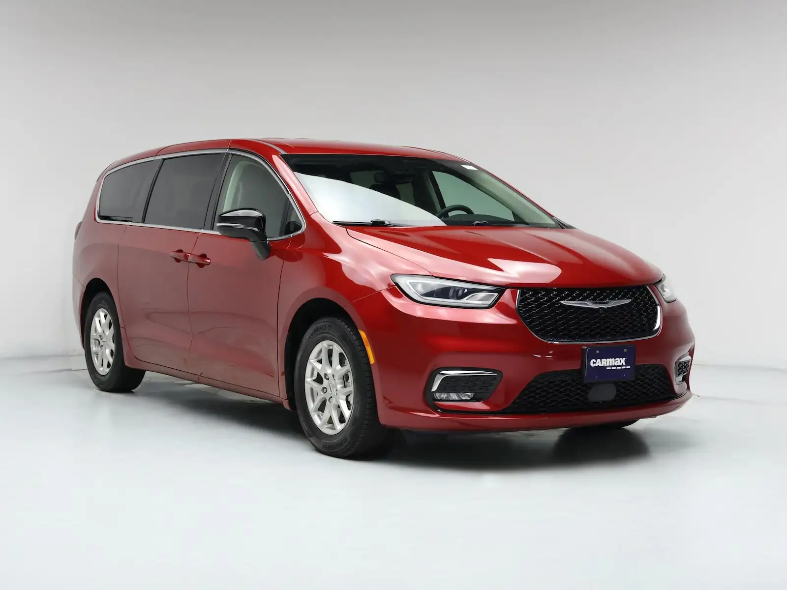 2024 Chrysler Pacifica Touring L's photo