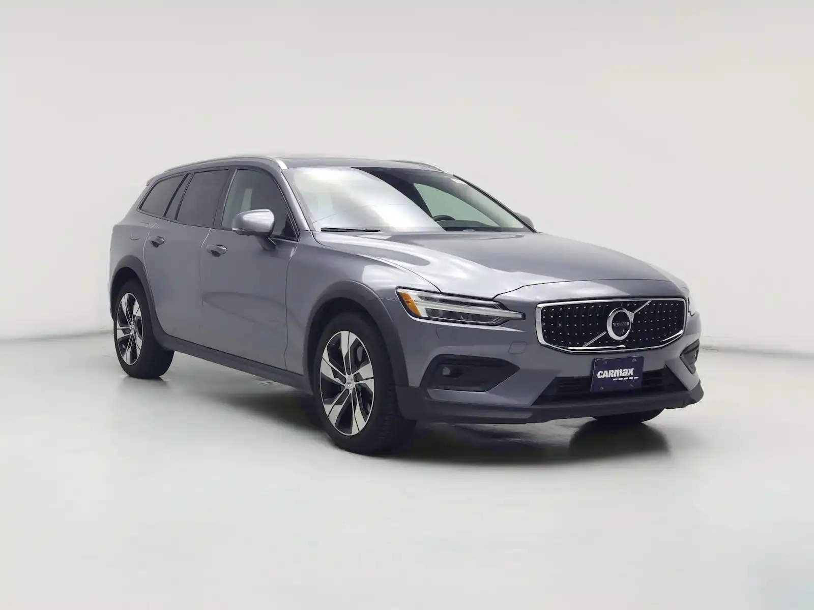 2020 Volvo V60 Cross Country T5's photo