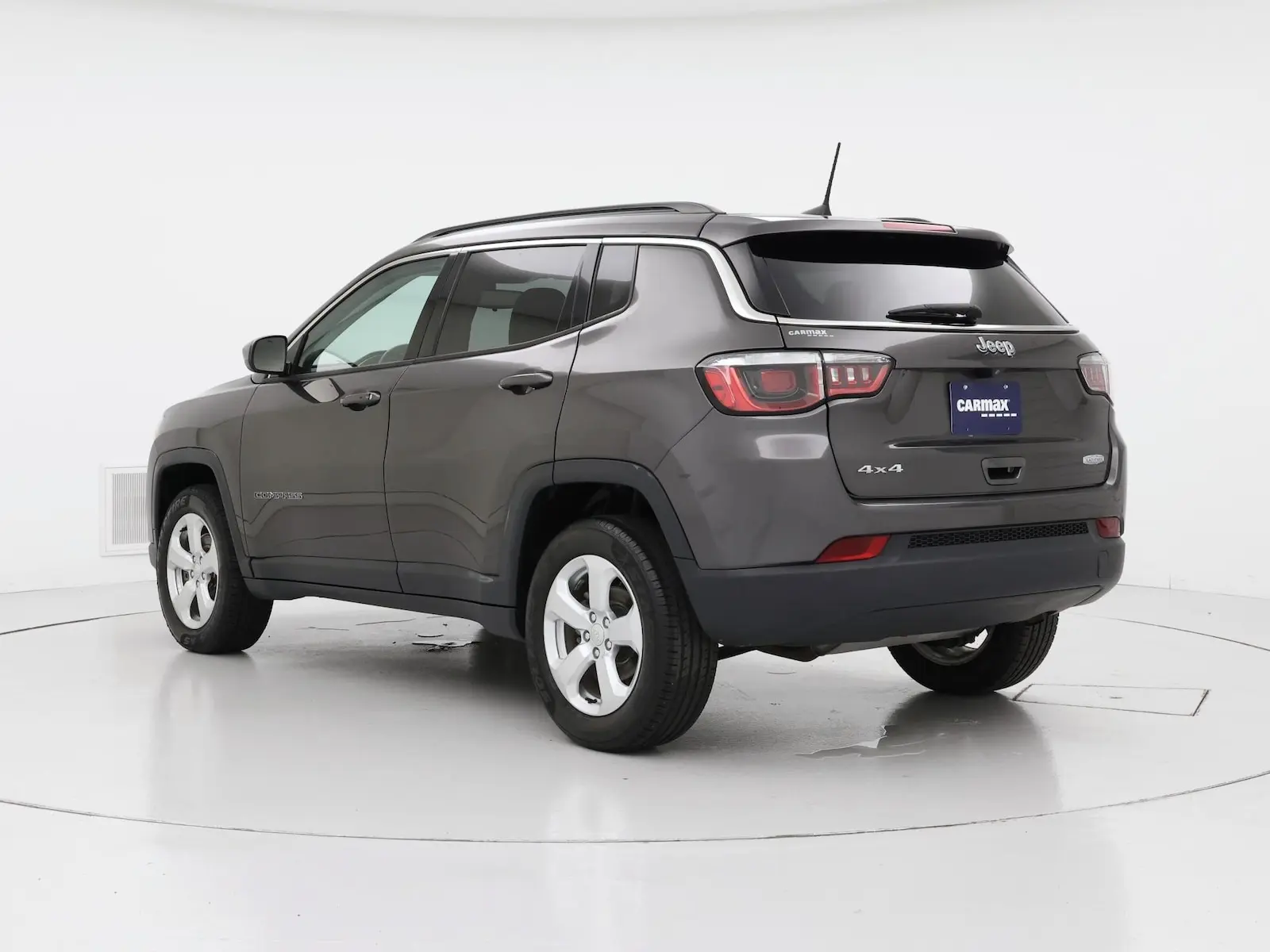 2020 Jeep Compass Latitude 4WD photo 3