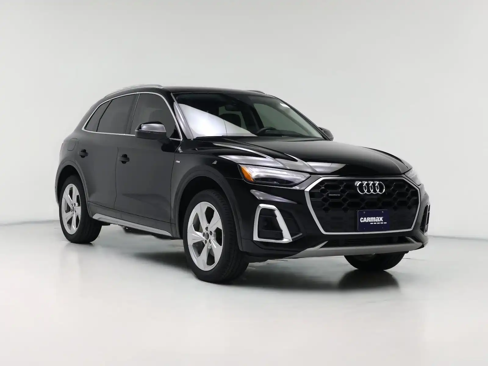 2023 Audi Q5 45 Prestige's photo