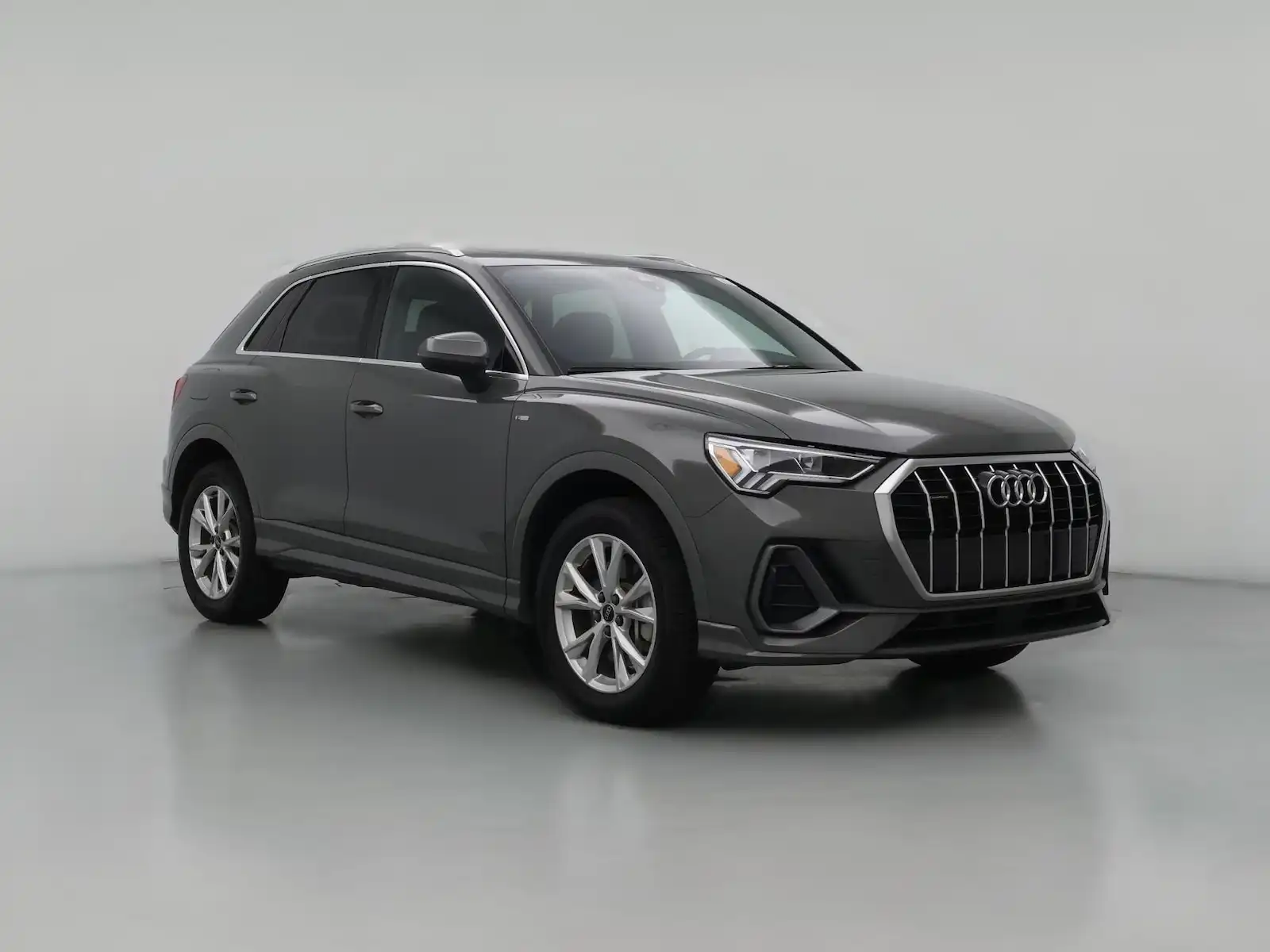 2025 Audi Q3 45 TFSI S Line Premium quattro's photo