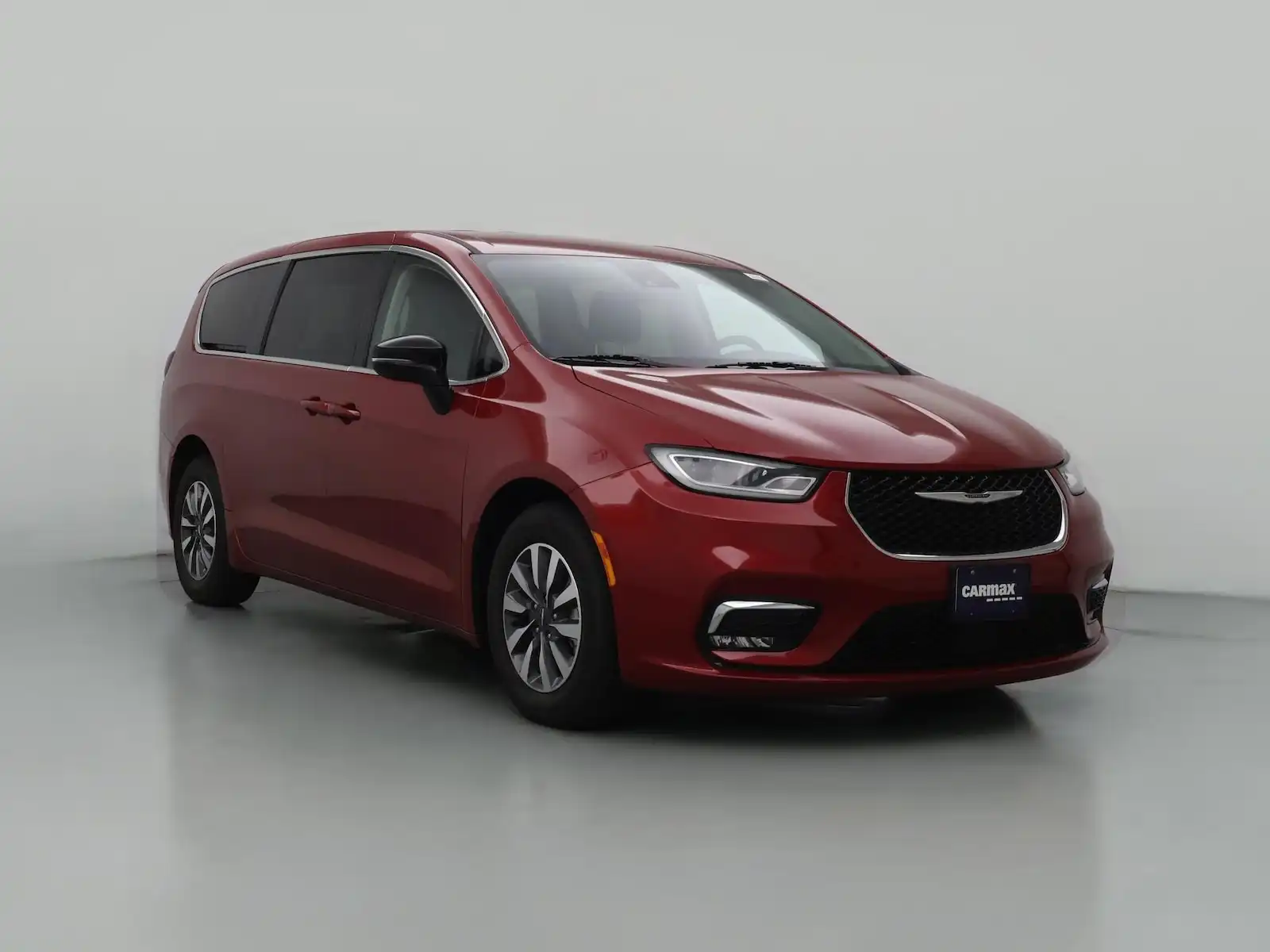 2024 Chrysler Pacifica Hybrid PHEV Select's photo