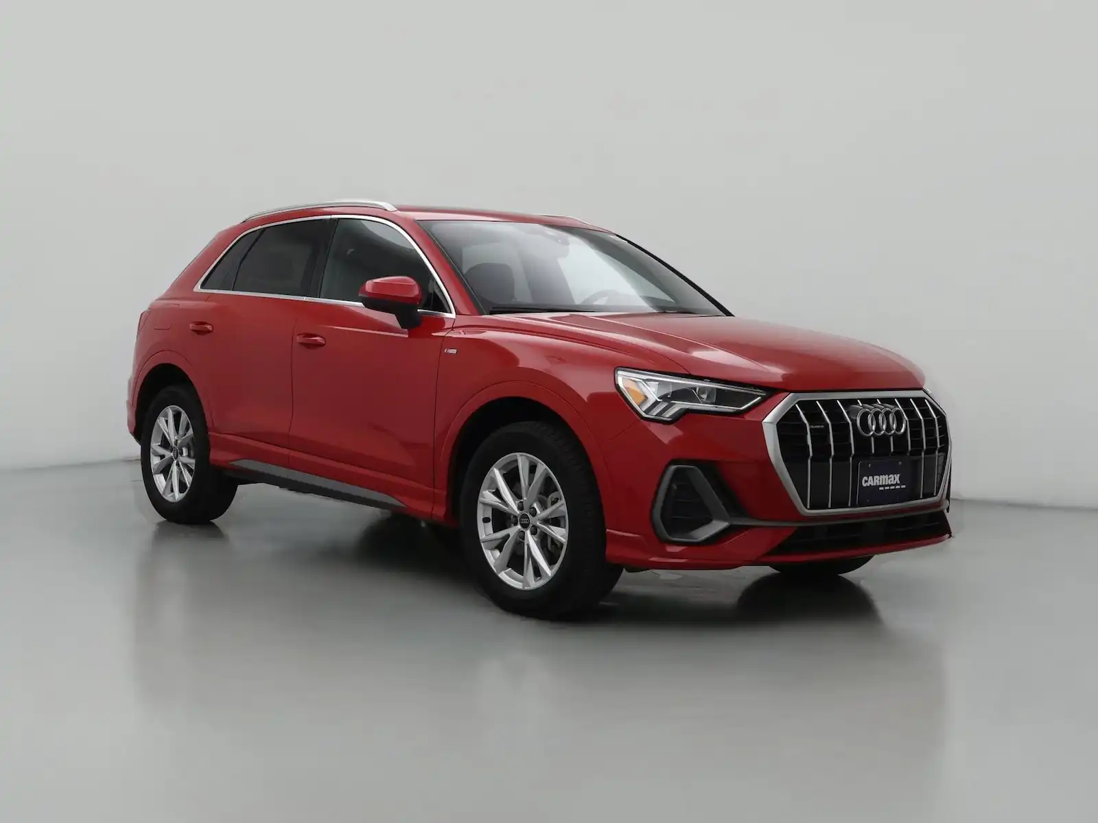 2025 Audi Q3 45 TFSI S Line Premium quattro's photo