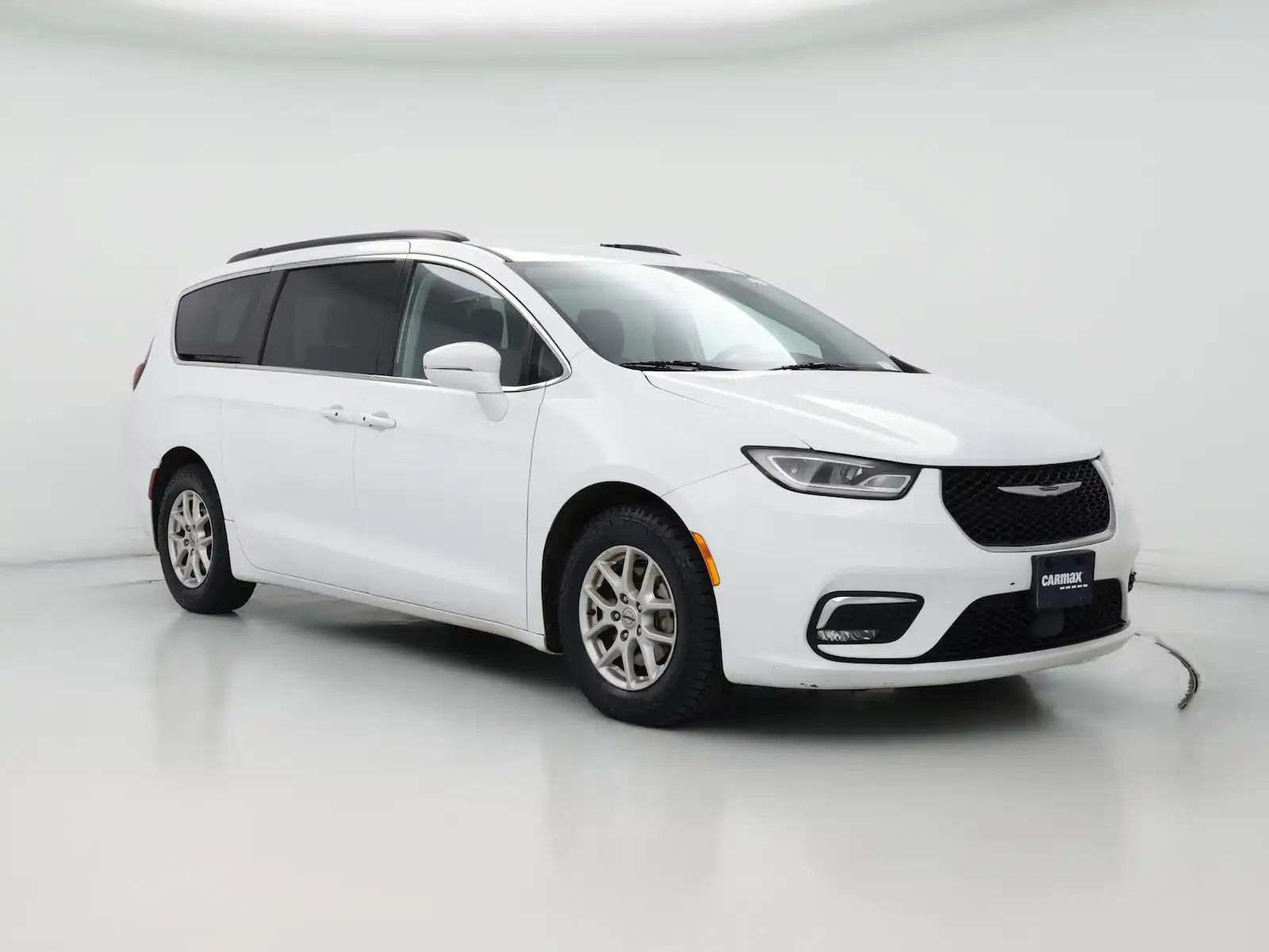 2022 Chrysler Pacifica Touring L's photo