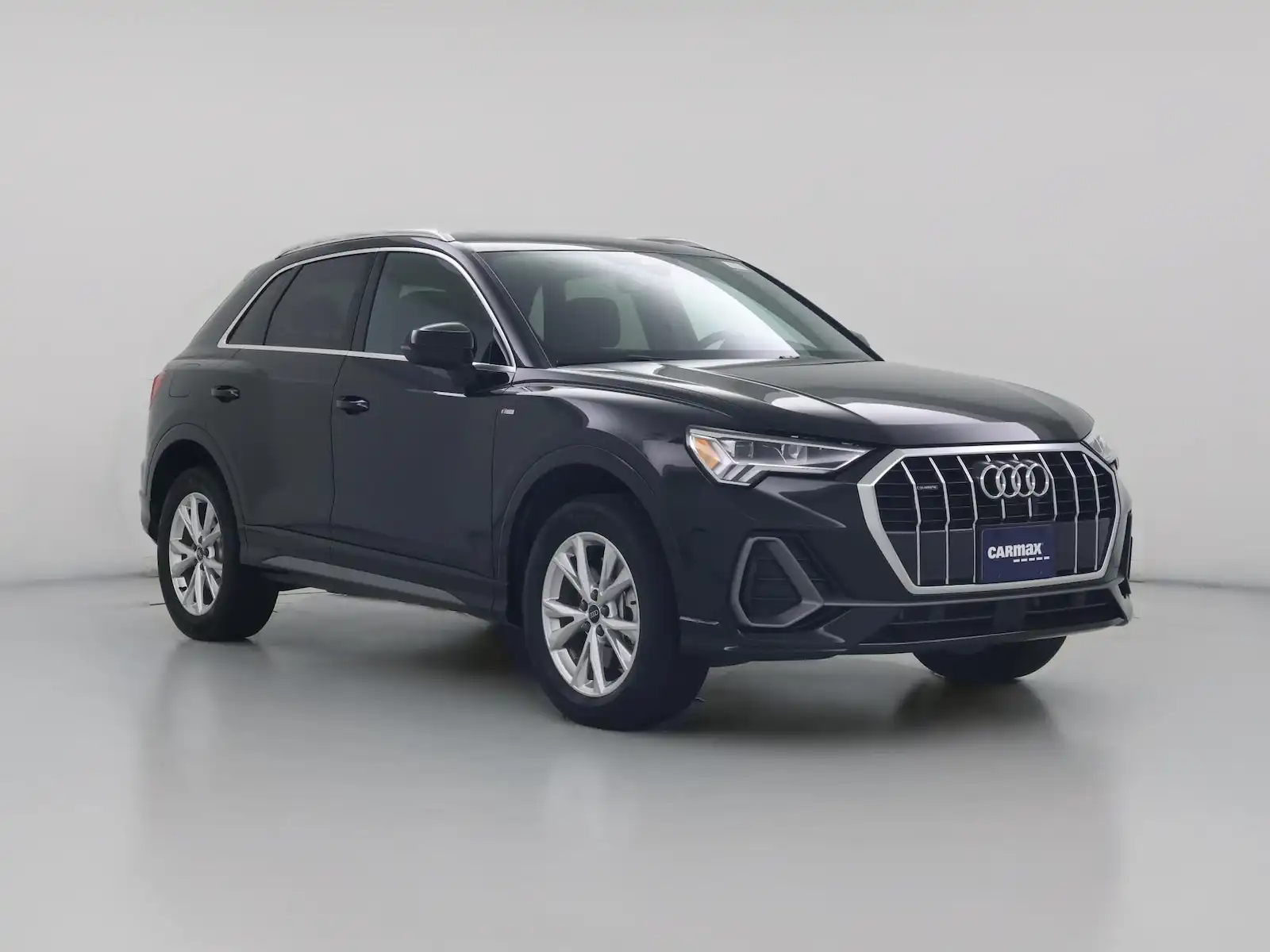 2025 Audi Q3 45 TFSI S Line Premium quattro's photo