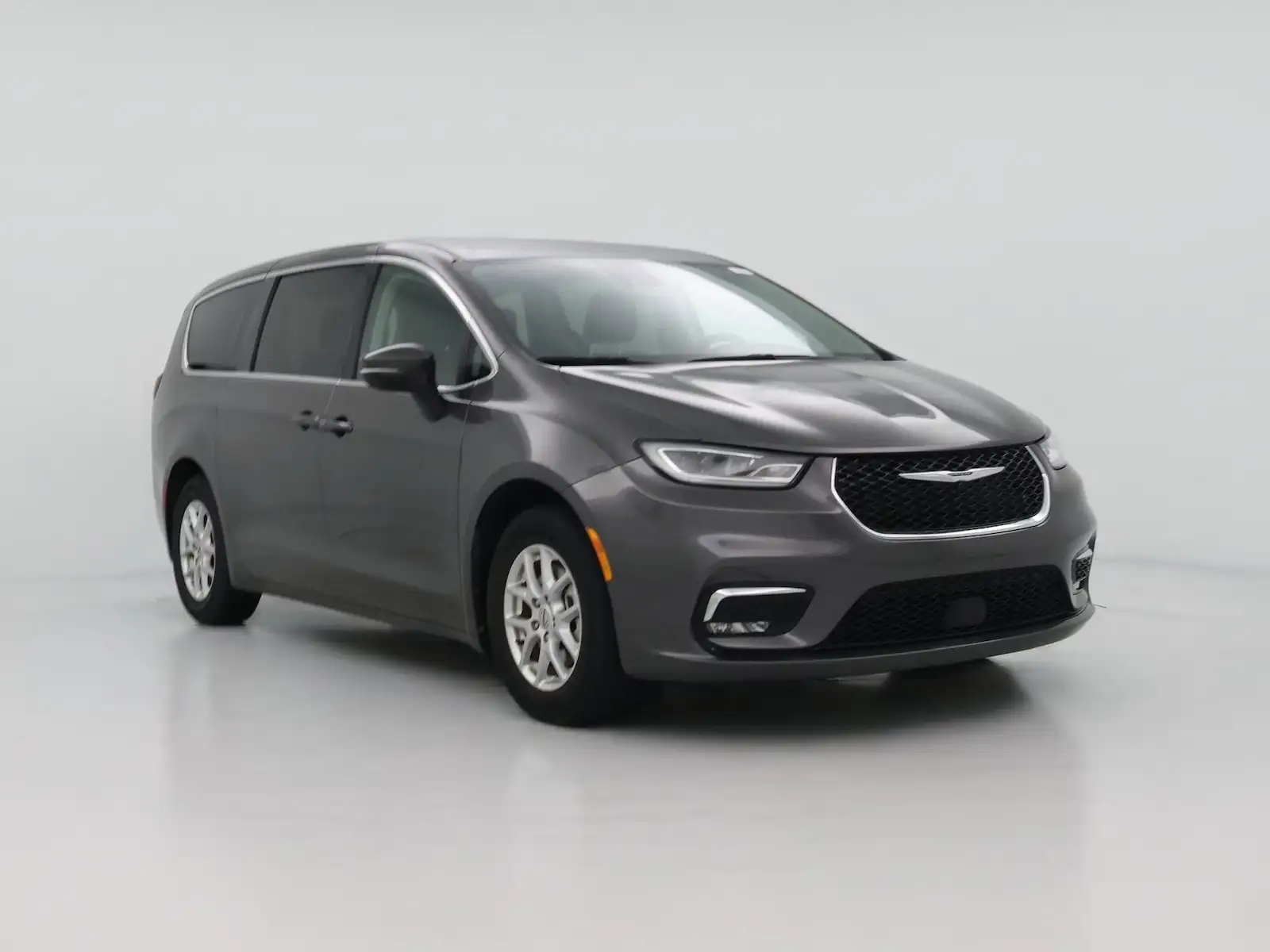 2023 Chrysler Pacifica Touring L's photo