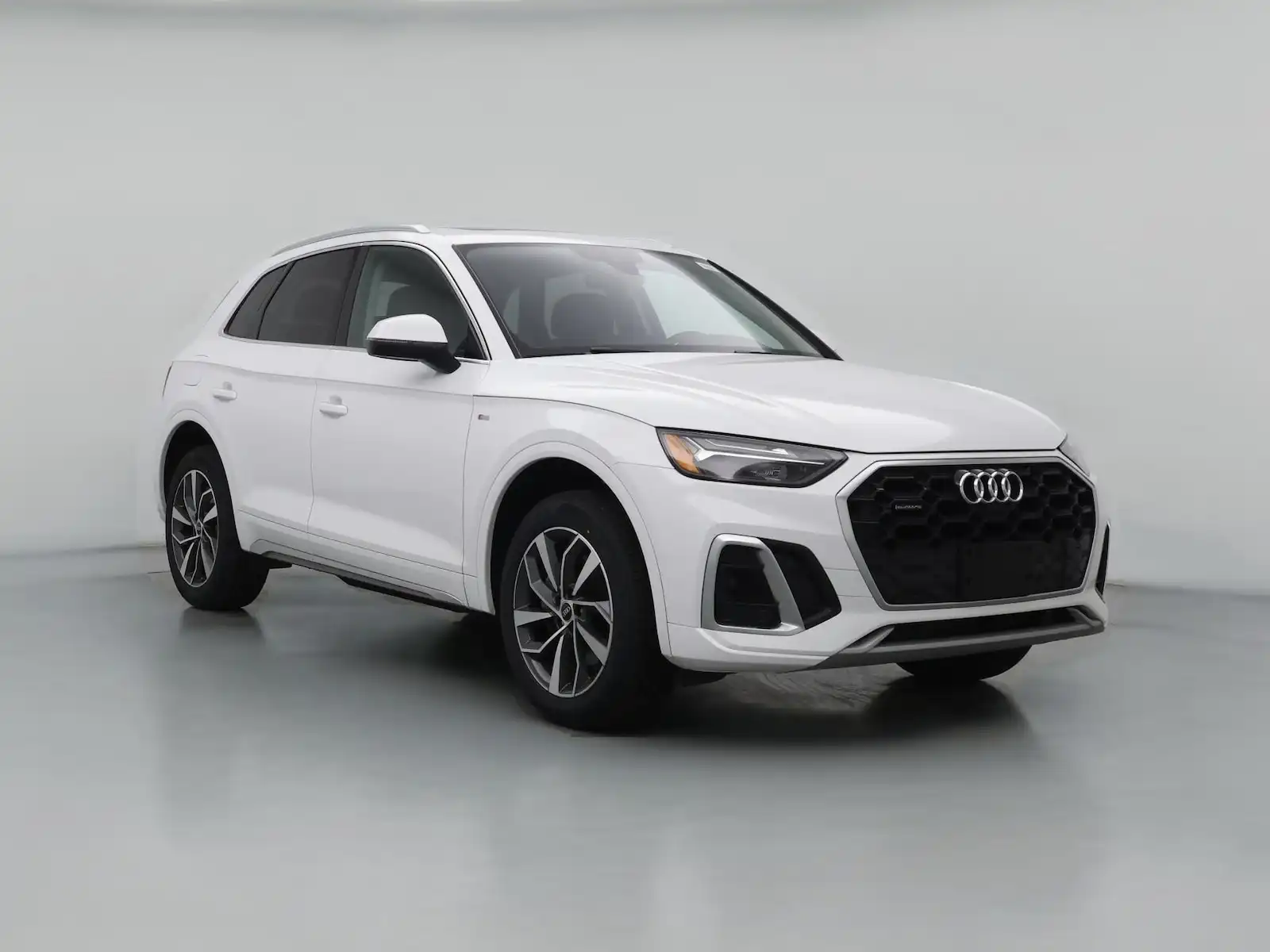 2024 Audi Q5 45 Premium Plus's photo