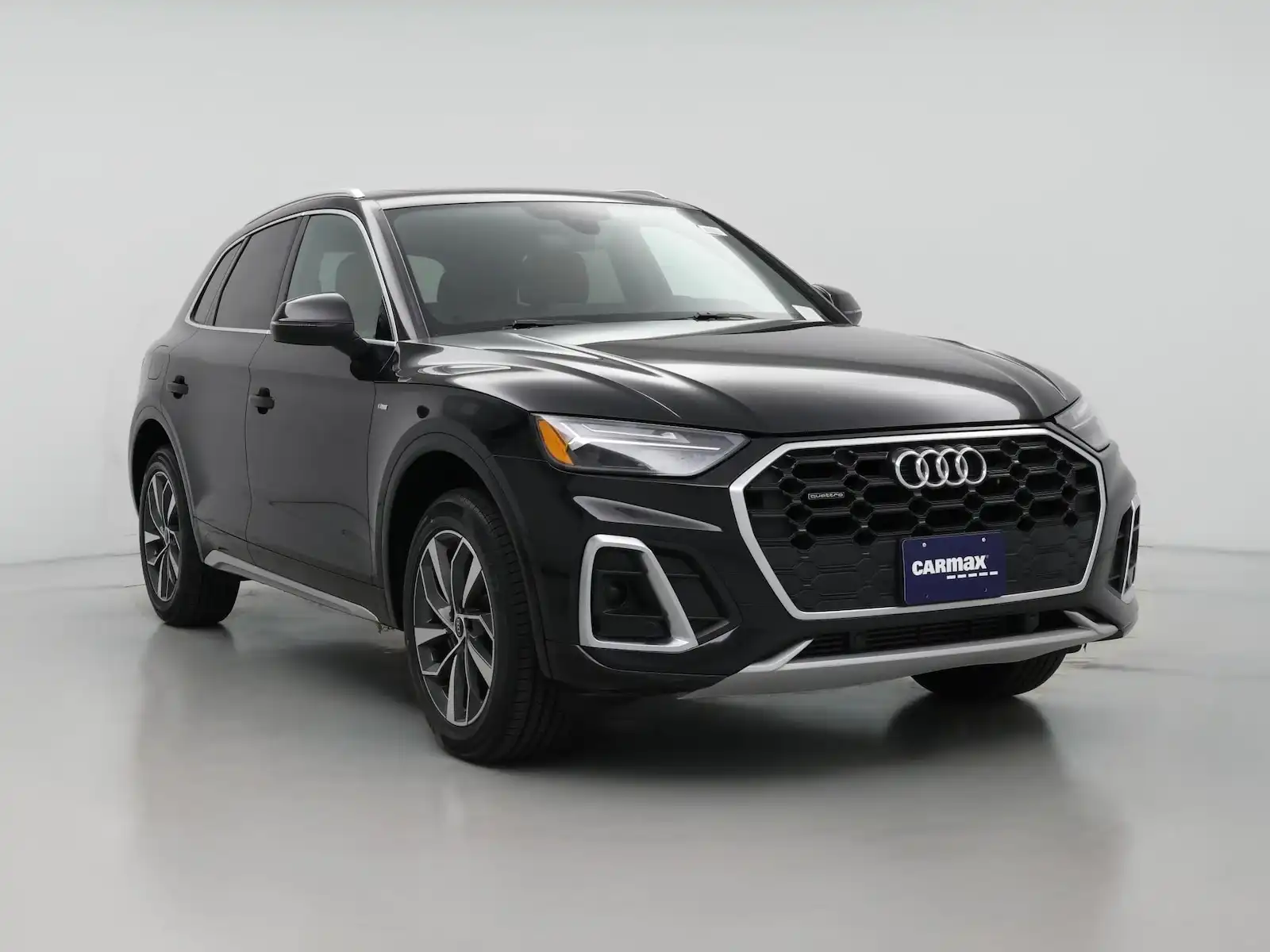2023 Audi Q5 45 Premium's photo