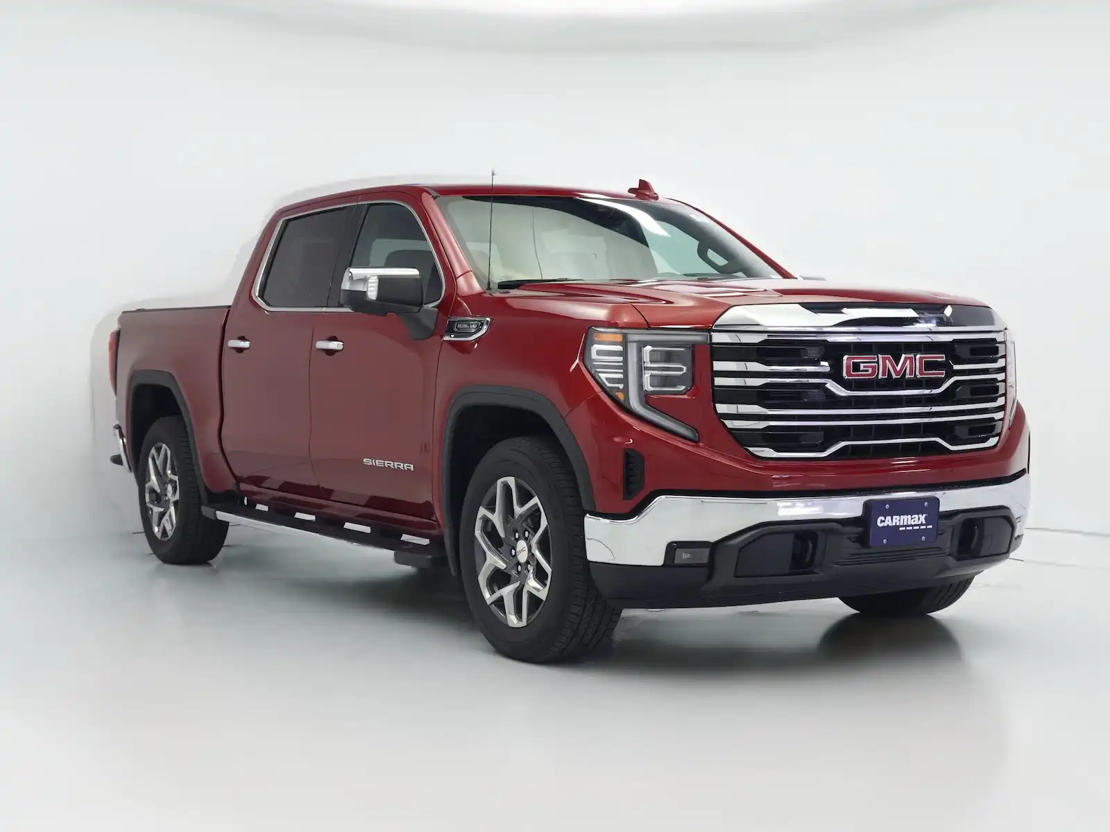 2025 GMC Sierra SLT 2WD Crew Cab Short Box's photo