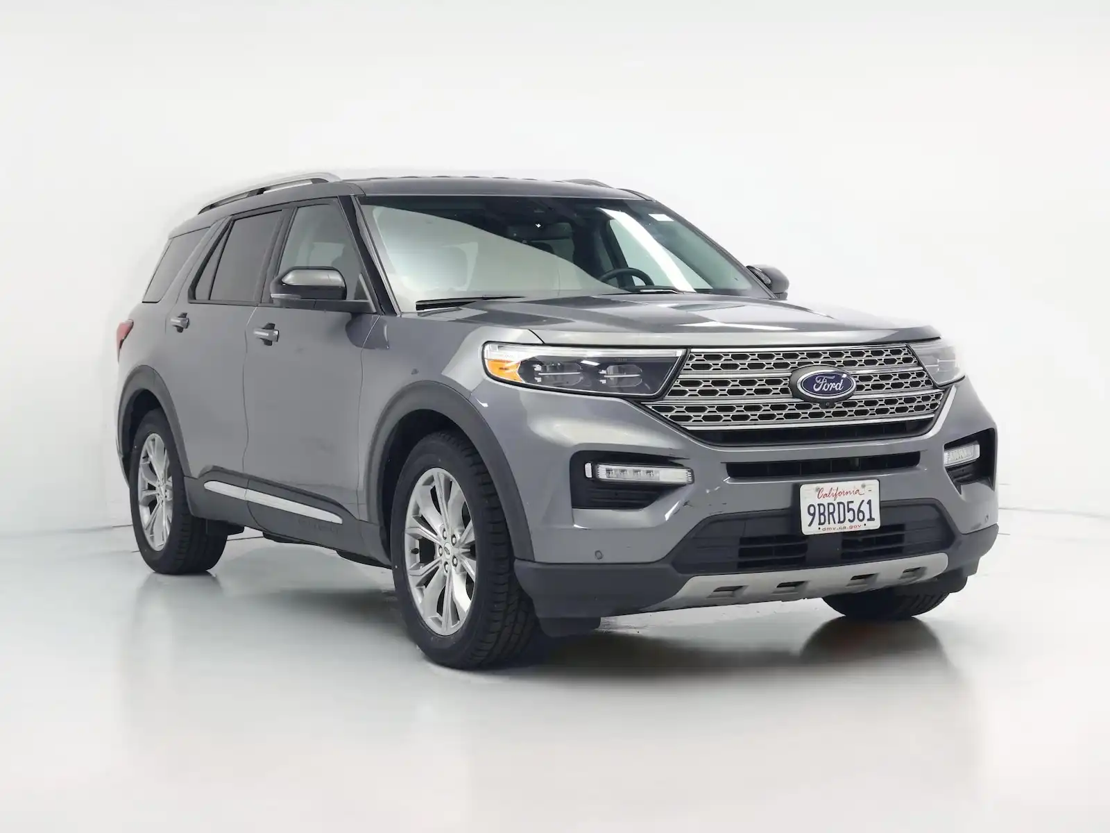 2022 Ford Explorer Limited RWD's photo