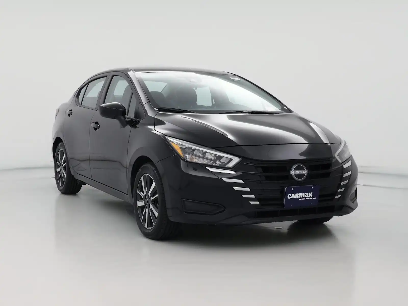 2025 Nissan Versa 1.6 SV CVT's photo