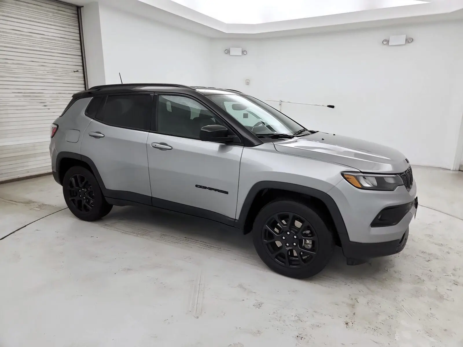 2024 Jeep Compass Latitude 4WD photo 4