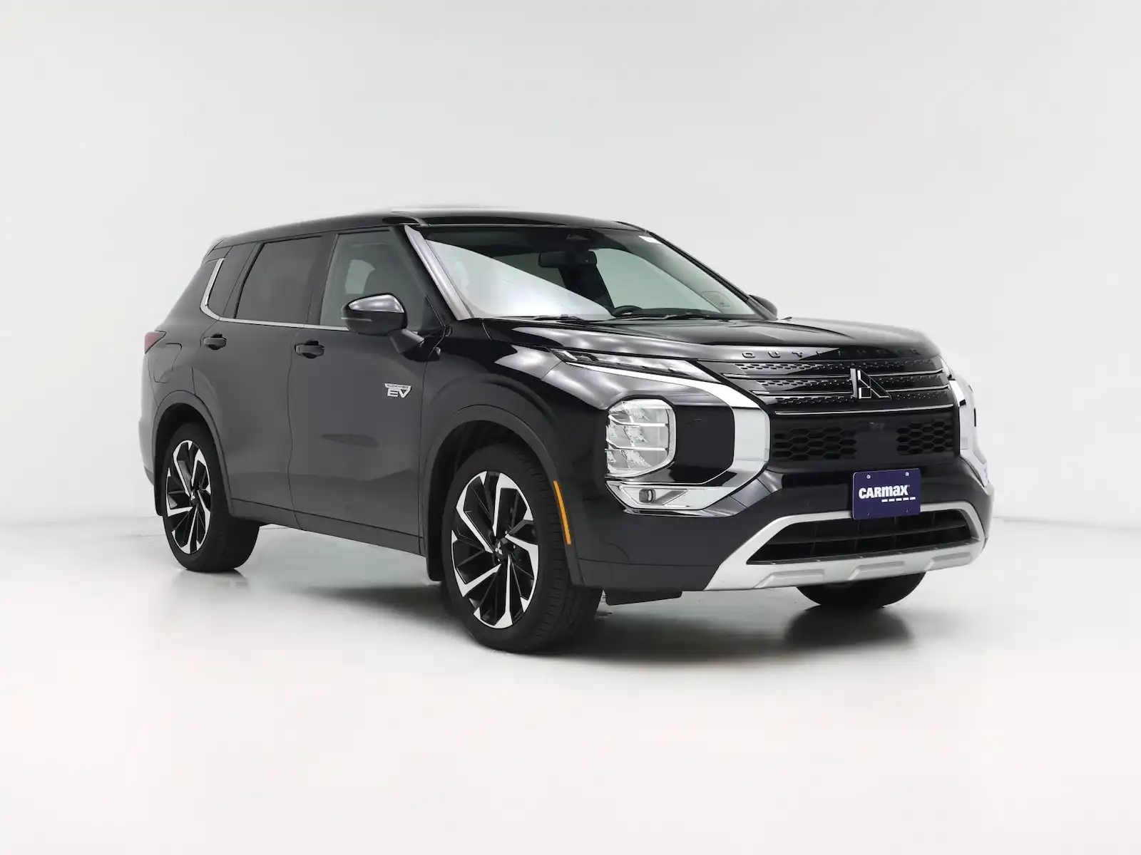 2024 Mitsubishi Outlander Plug-in Hybrid SE S-AWC's photo