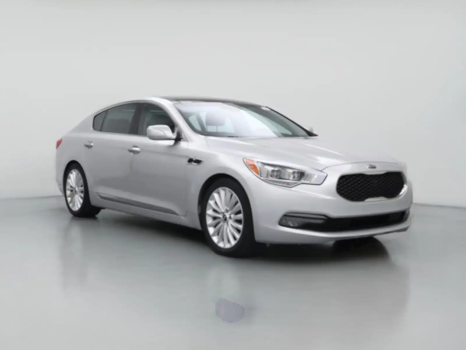 2015 Kia K900 Luxury's photo