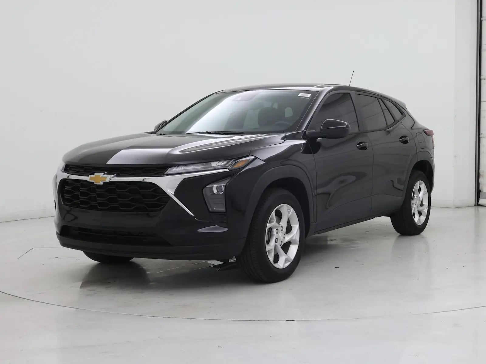 2024 Chevrolet Trax LS photo 5