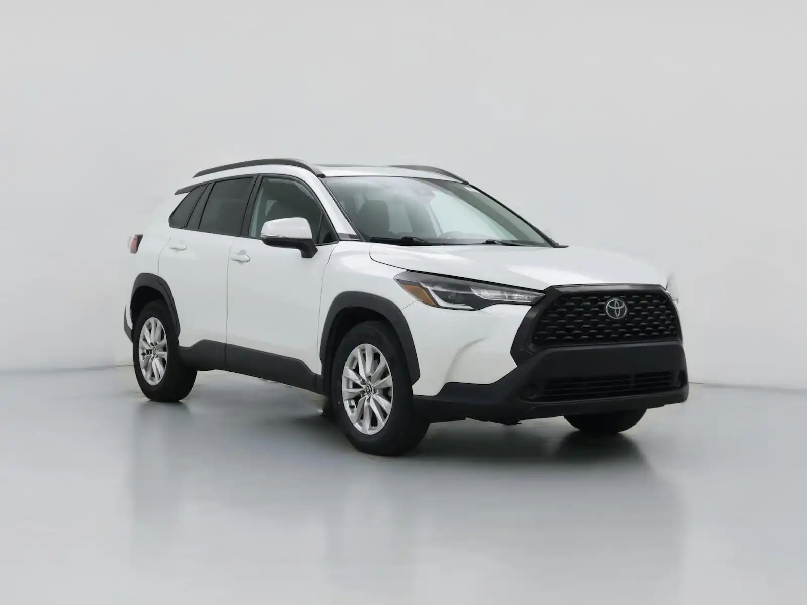 2022 Toyota Corolla Cross LE FWD's photo