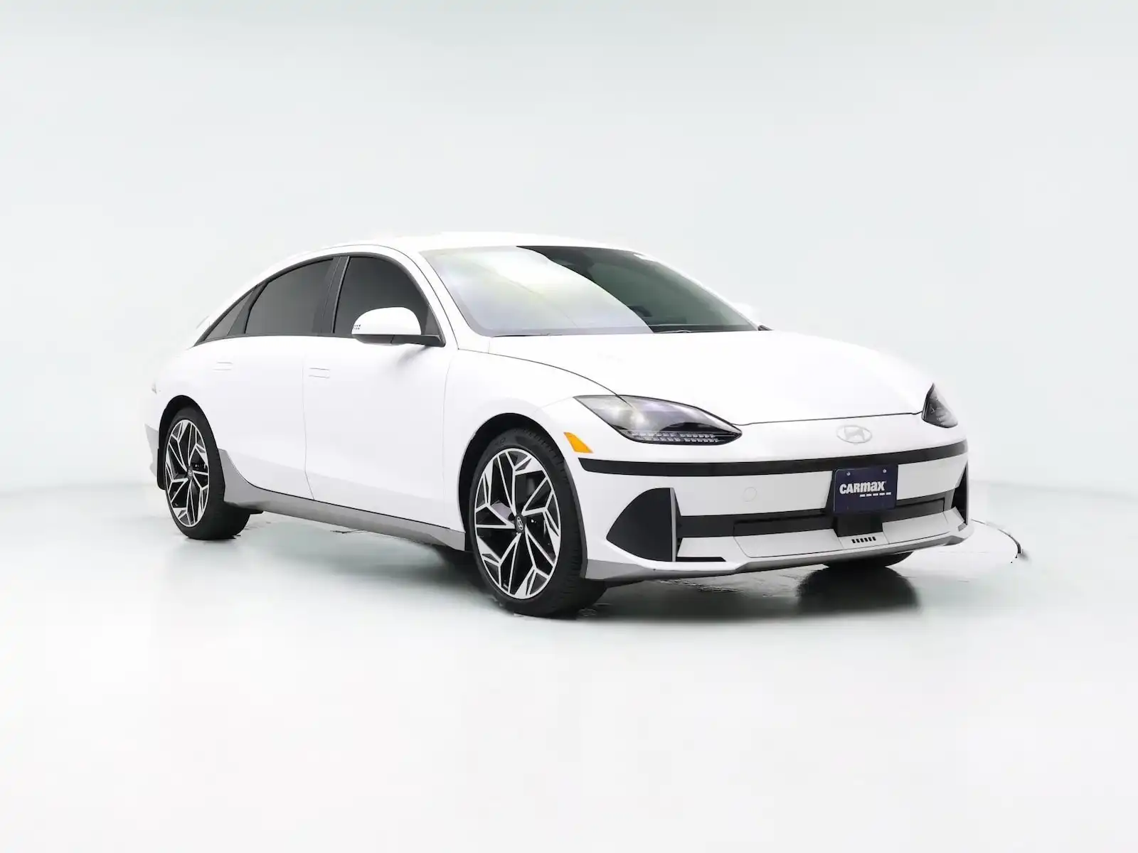 2024 Hyundai Ioniq 6 SEL AWD's photo