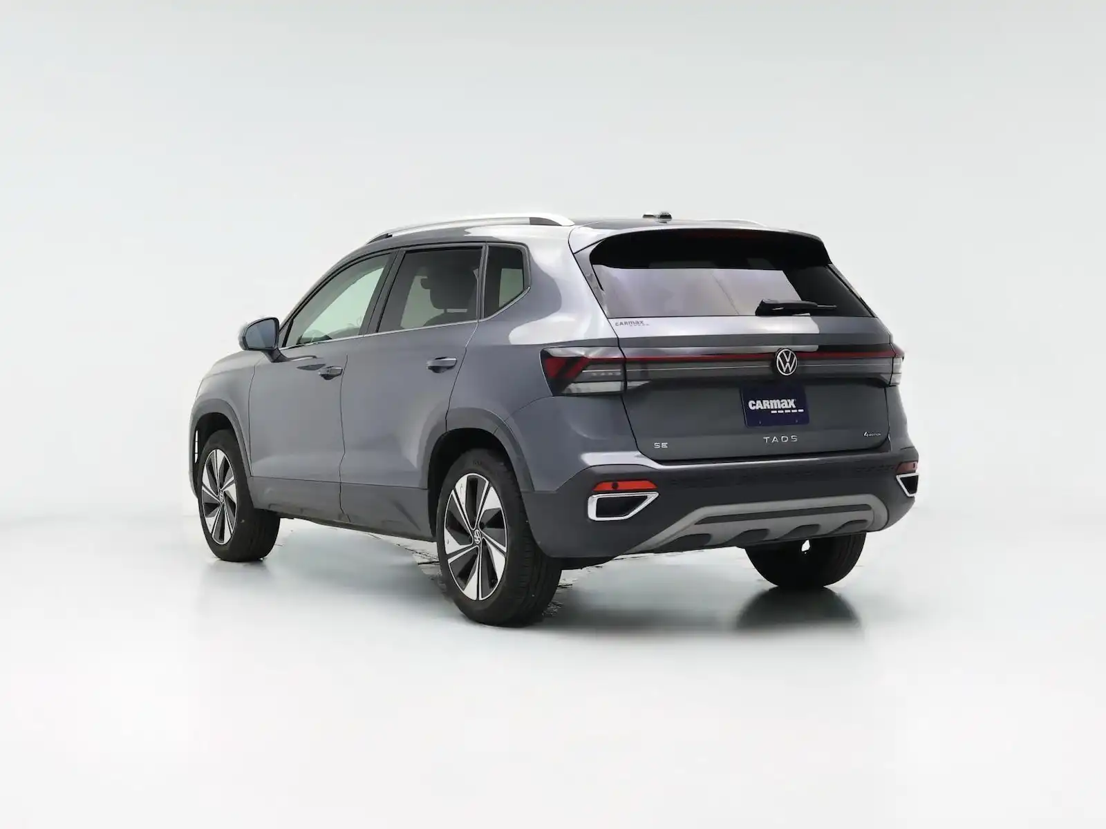 2025 Volkswagen Taos 1.5T SE 4Motion's photo