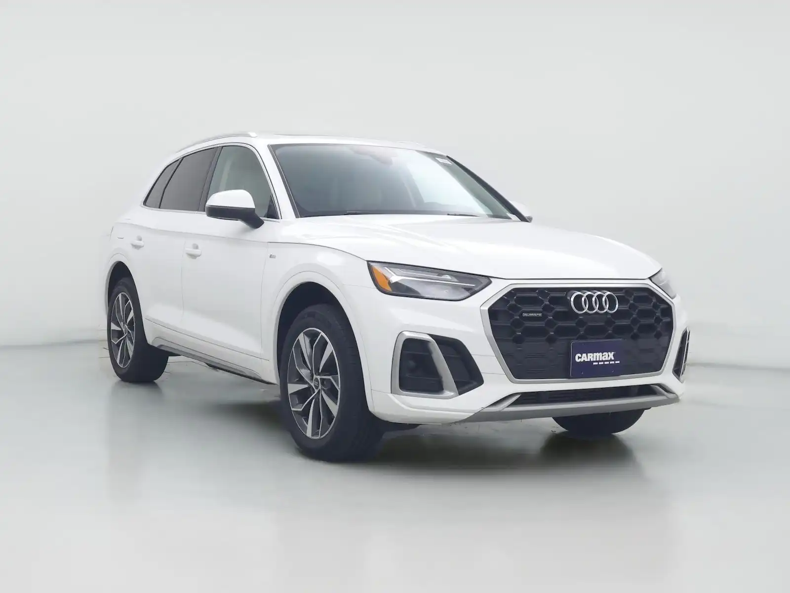 2023 Audi Q5 45 Premium Plus's photo