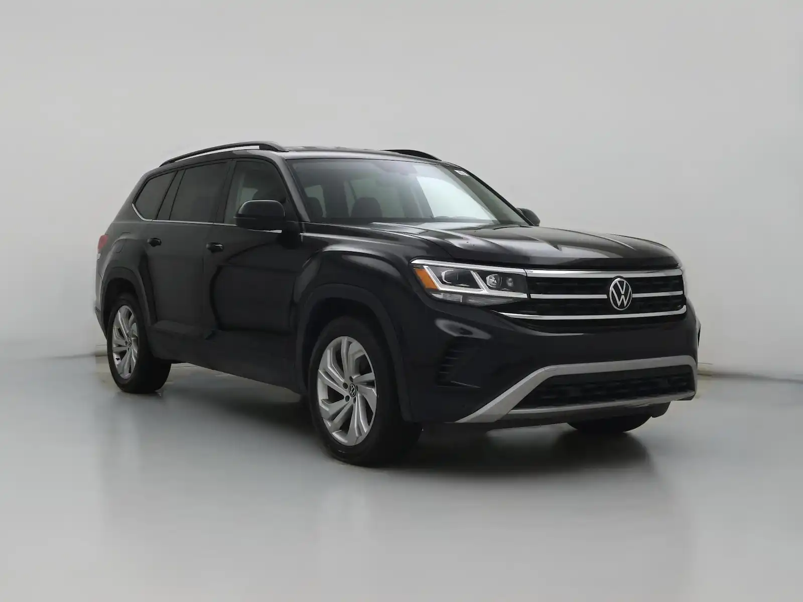 2023 Volkswagen Atlas 3.6L SE with Tech's photo