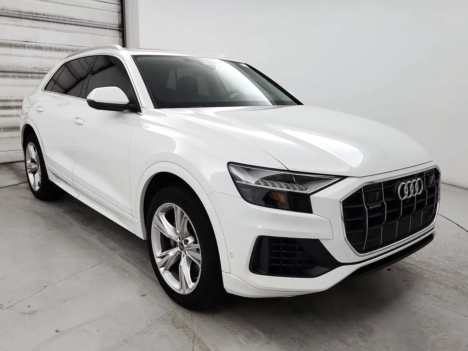 2023 Audi Q8 55 Premium quattro Tiptronic's photo
