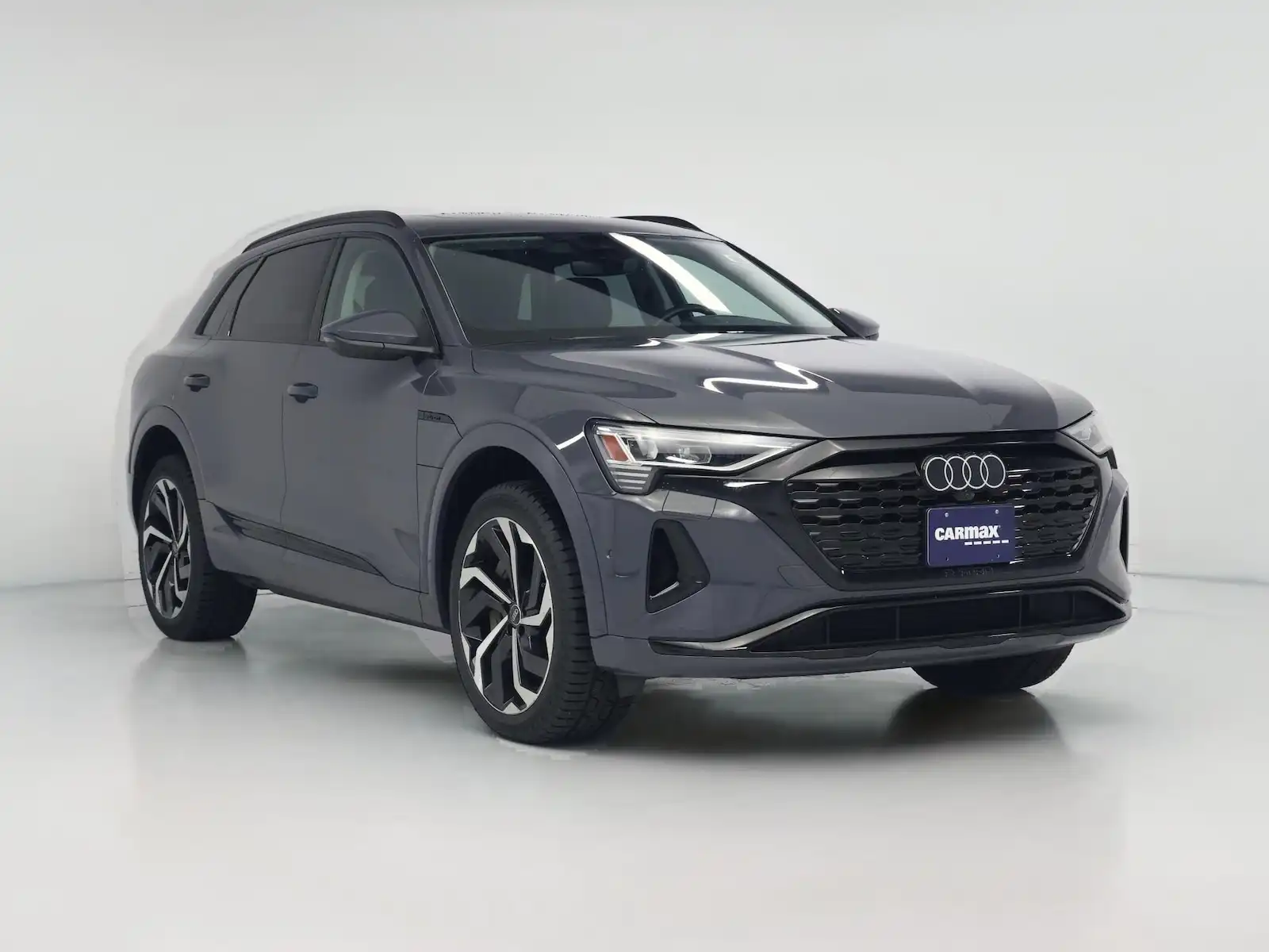 2024 Audi Q8 e-tron 114 kWh Premium Plus quattro 55's photo