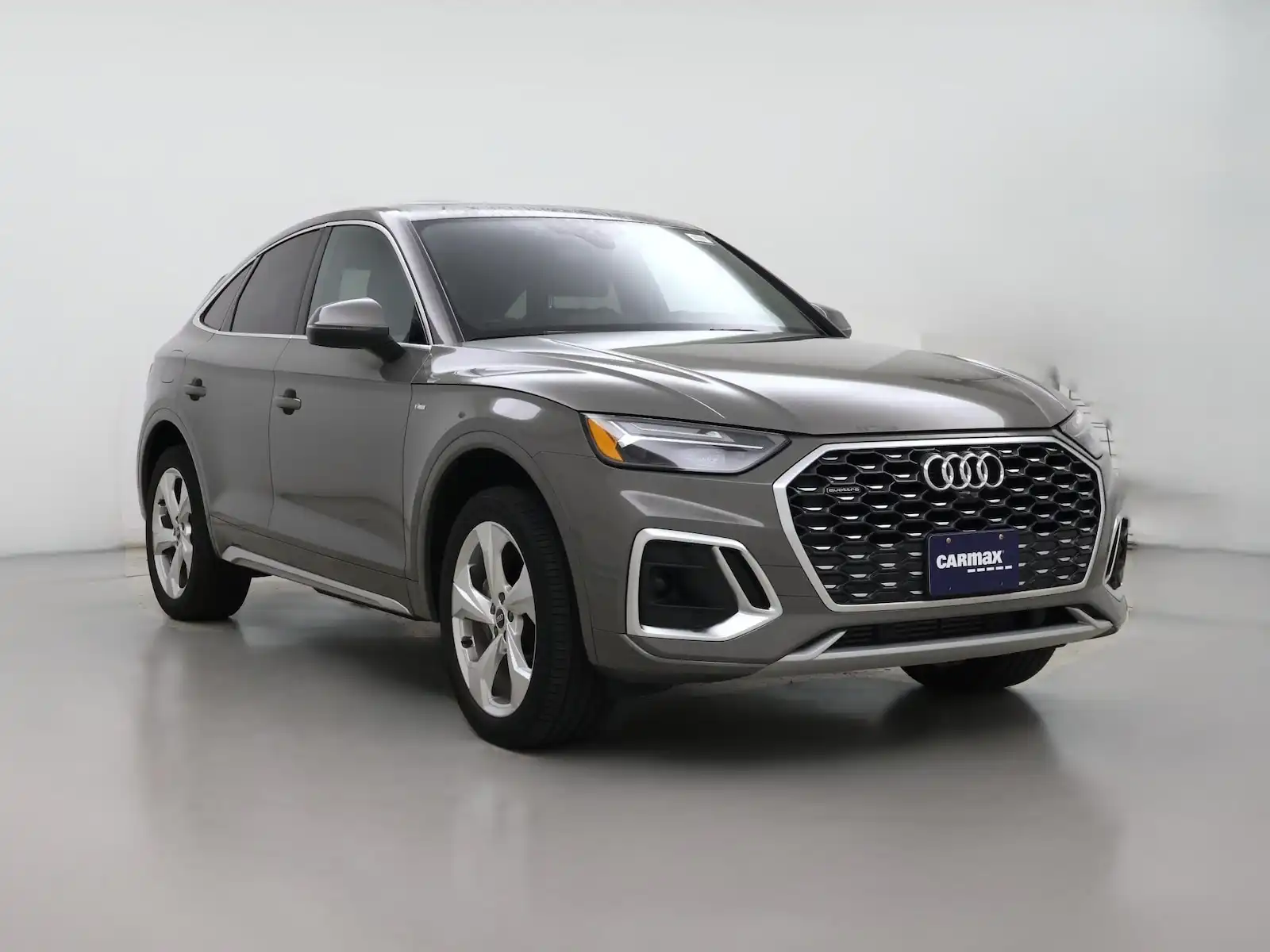 2023 Audi Q5 Sportback 45 Premium Plus's photo