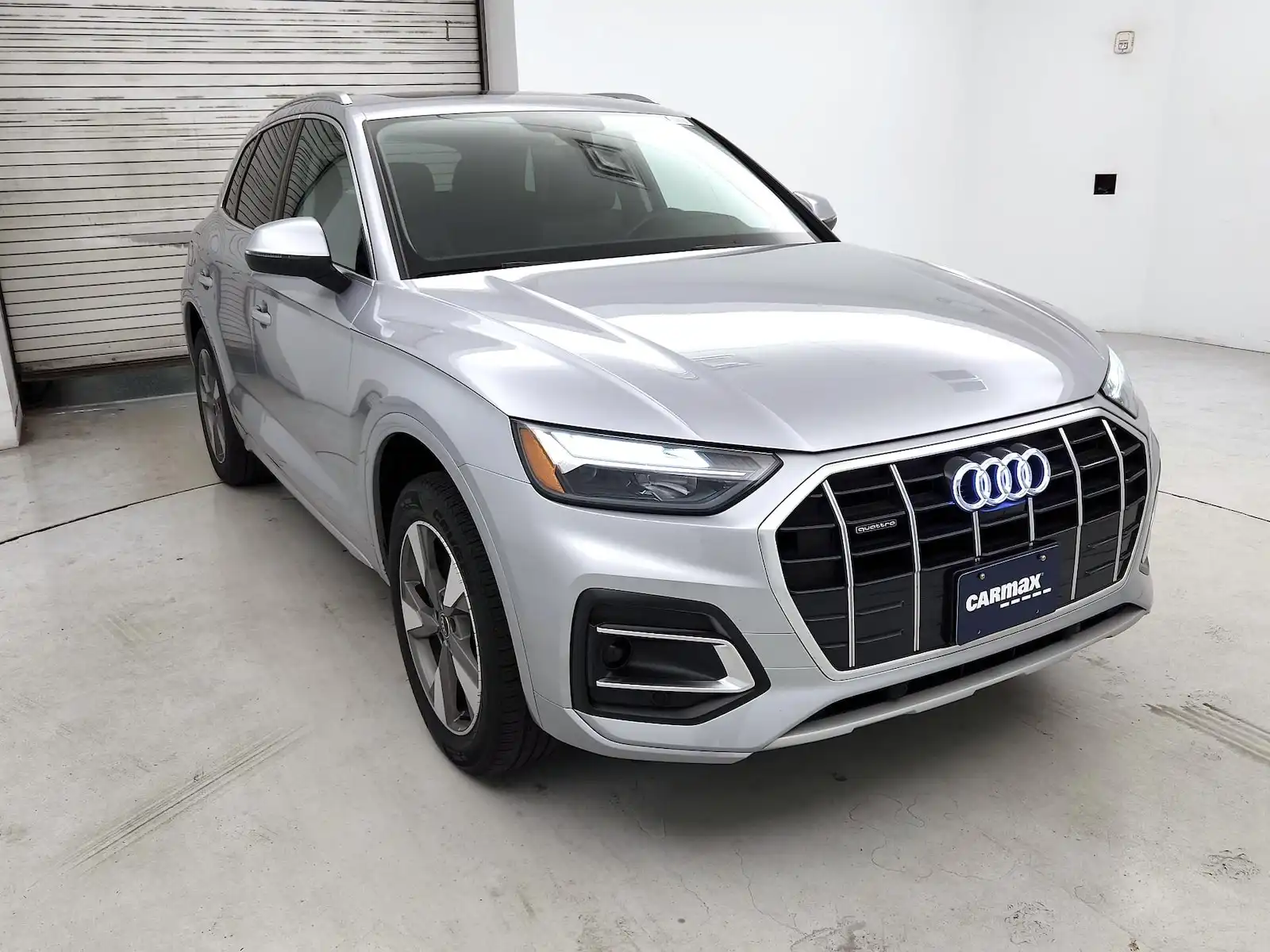 2023 Audi Q5 40 Premium Plus's photo