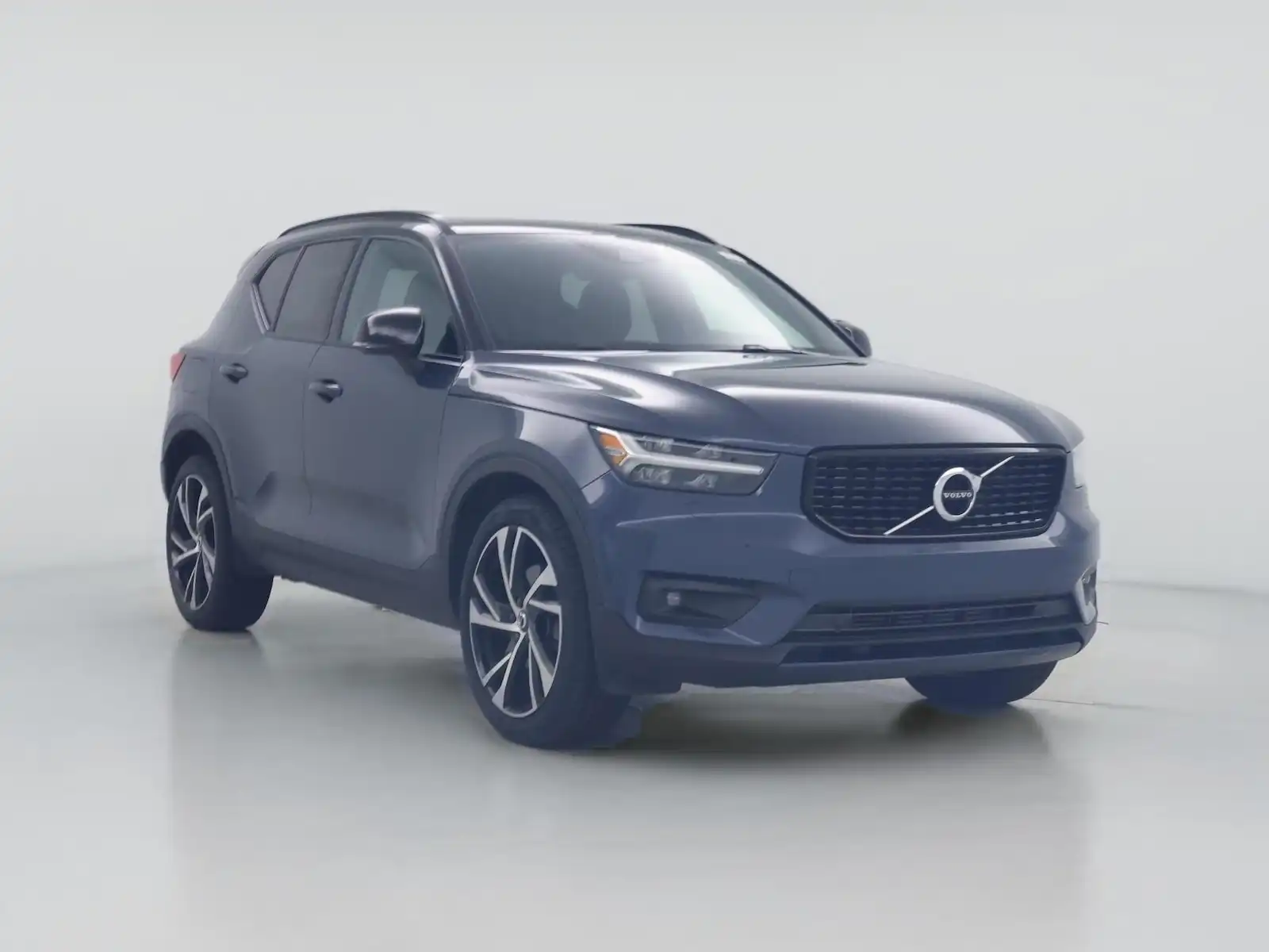 2022 Volvo XC40 T5 R-Design AWD's photo