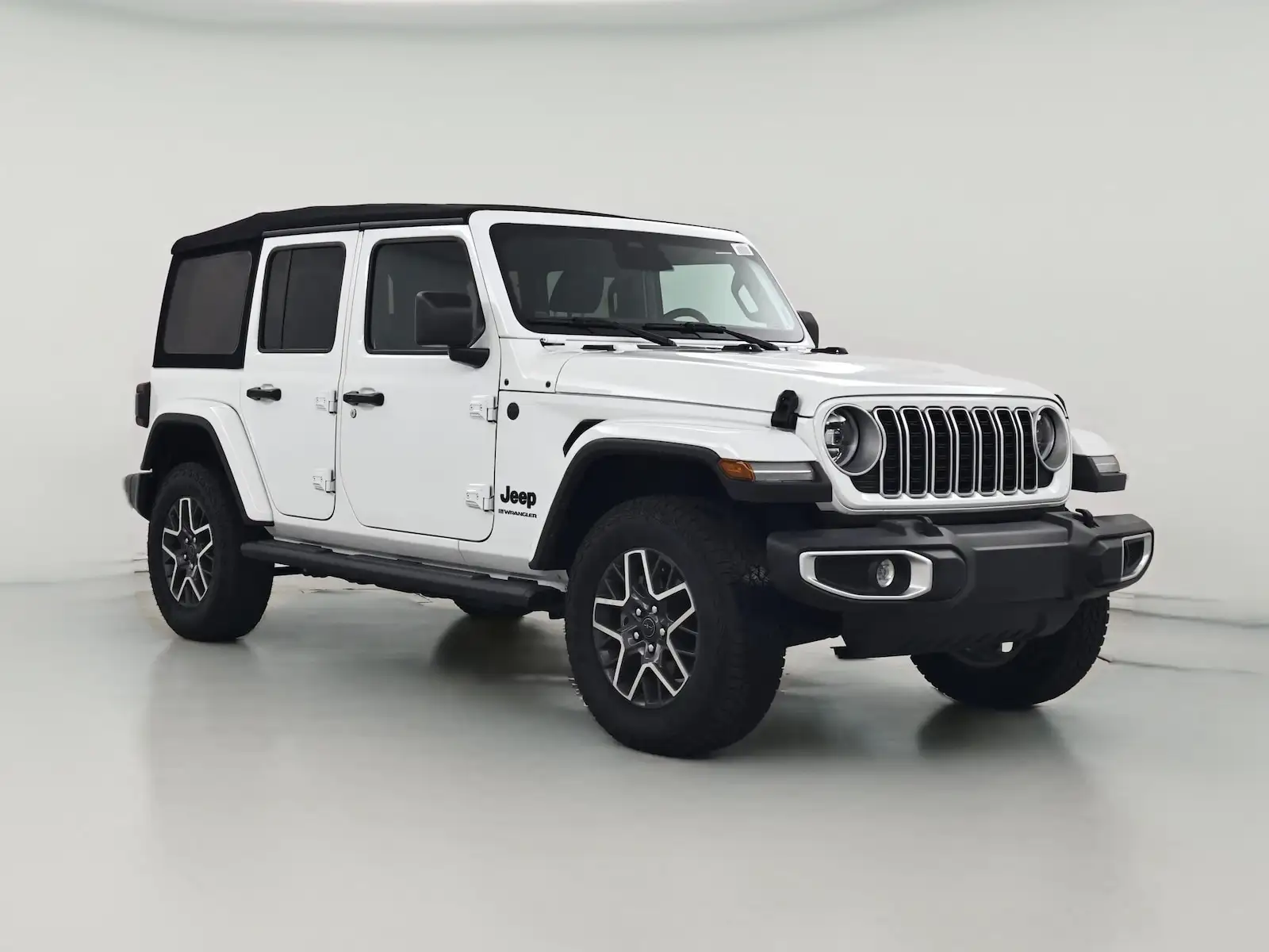 2025 Jeep Wrangler Sahara's photo