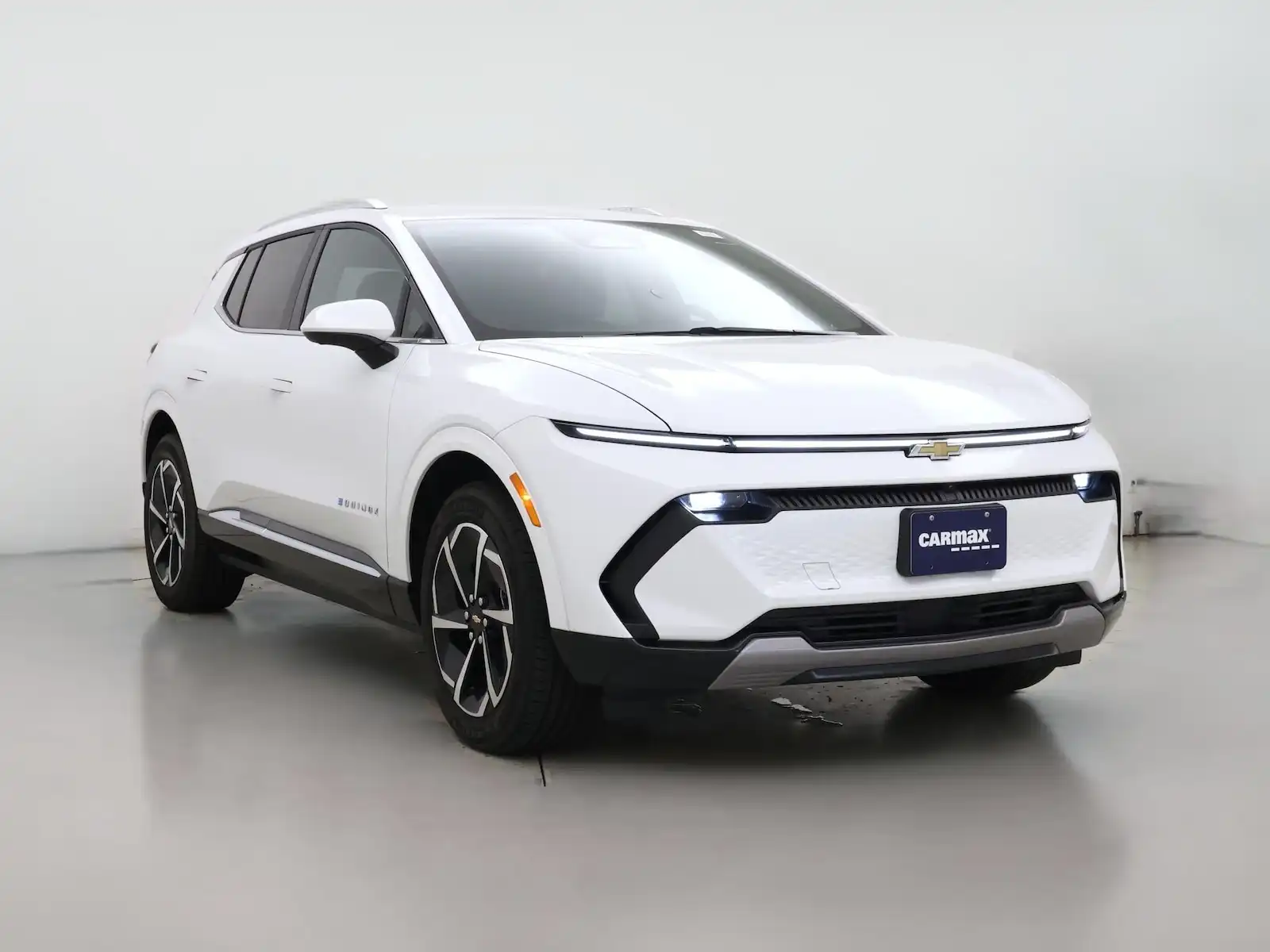 2025 Chevrolet Equinox EV 2LT eAWD's photo