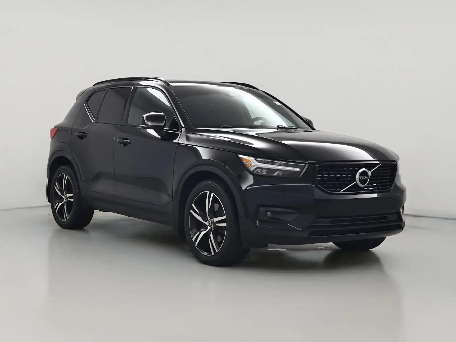 2021 Volvo XC40 T5 R-Design AWD's photo