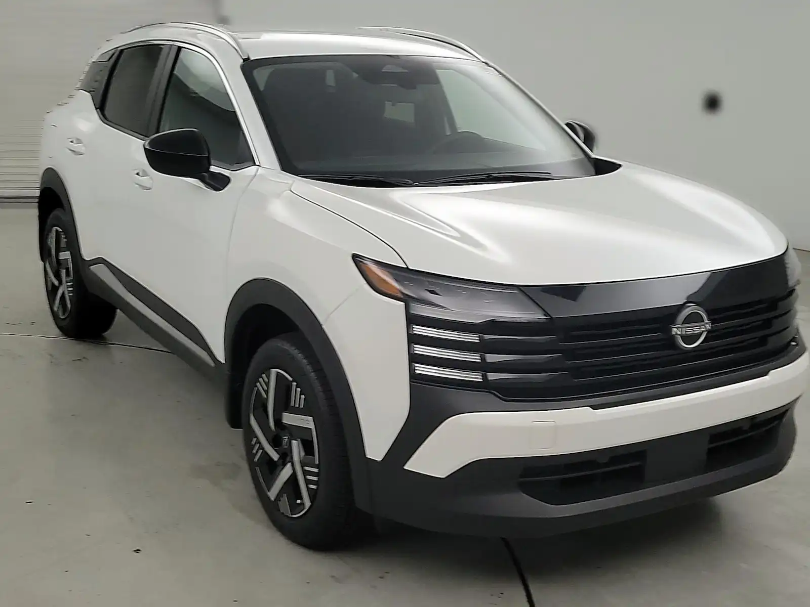 2026 Nissan Kicks 2.0 SV's photo