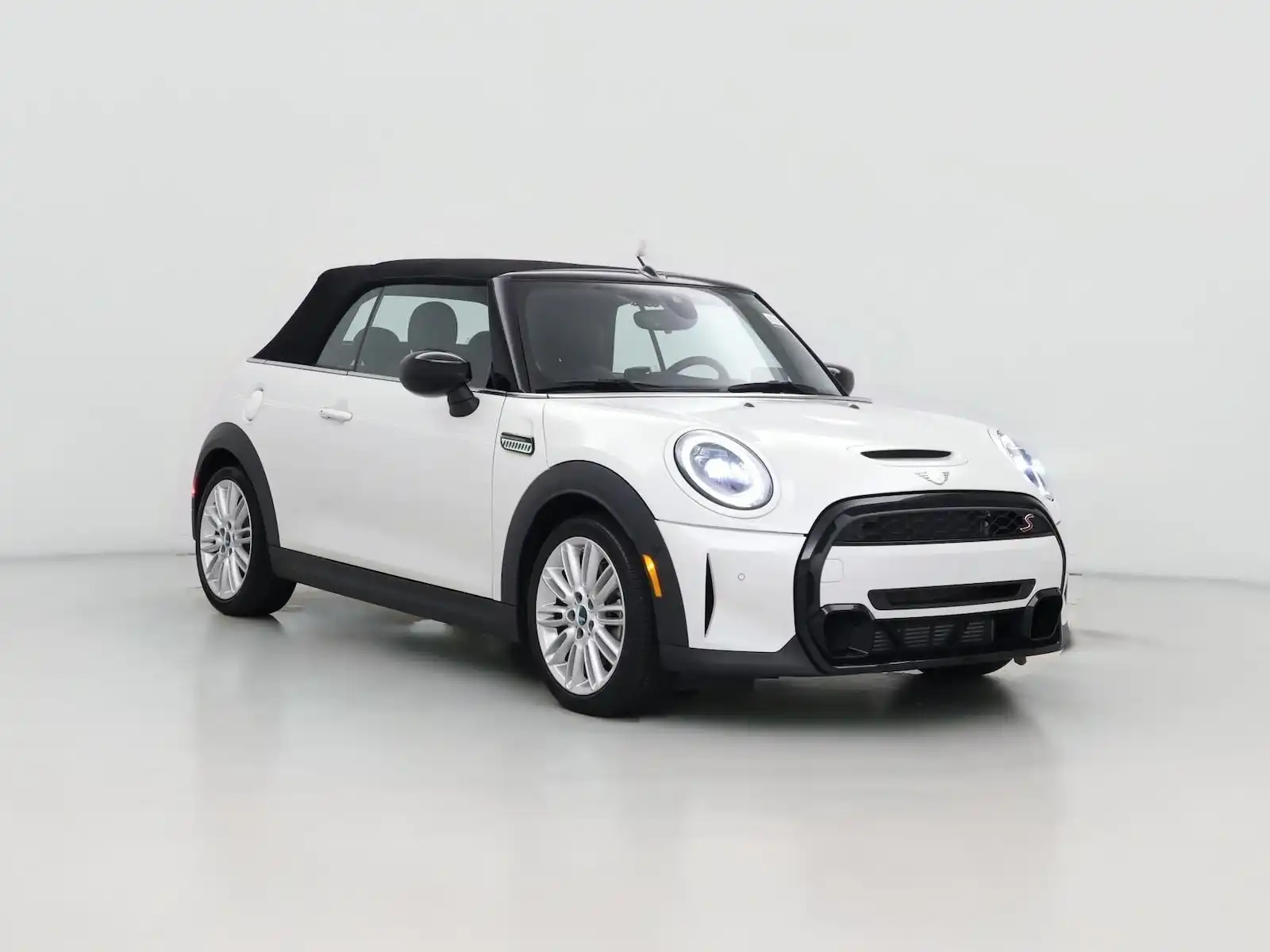 2024 MINI Convertible Cooper S's photo