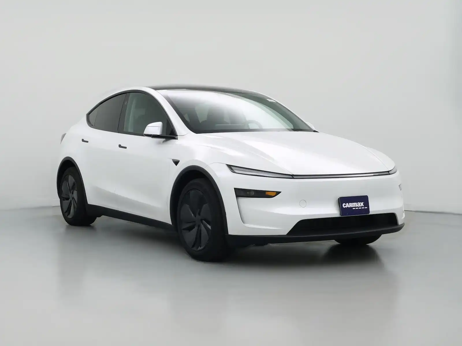 2026 Tesla Model Y Long Range's photo