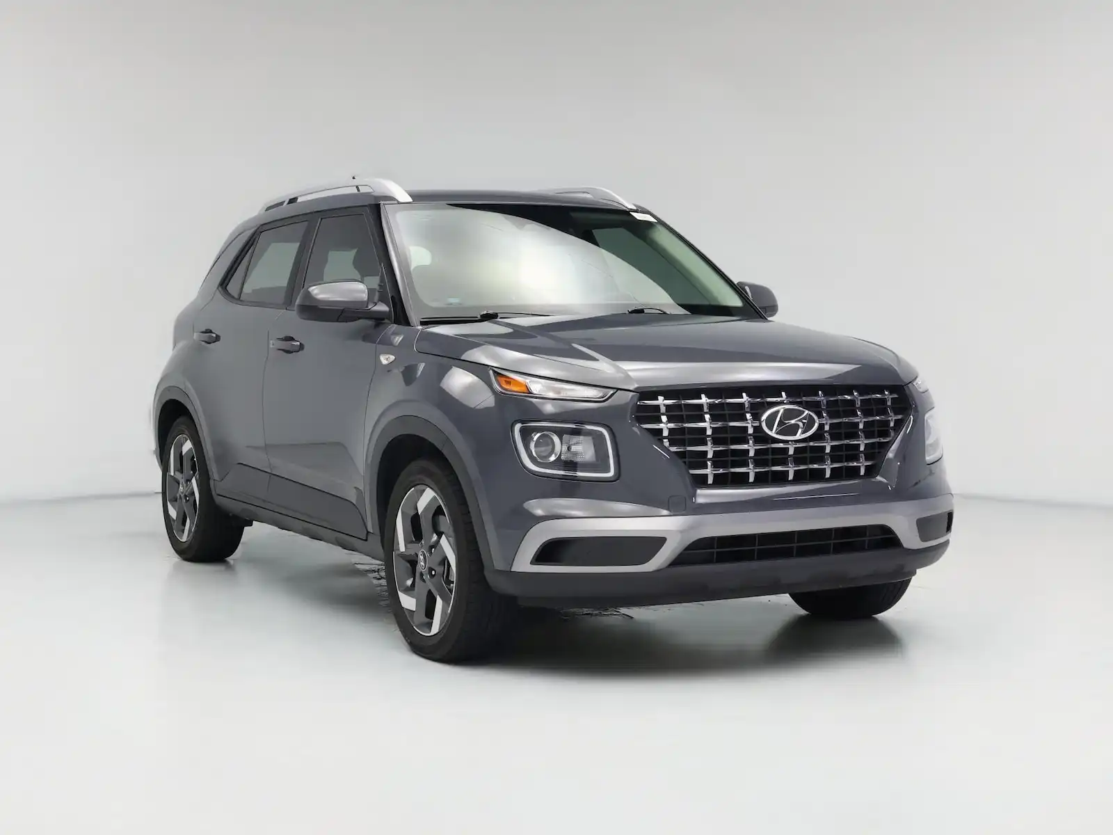 2024 Hyundai Venue SEL IVT's photo