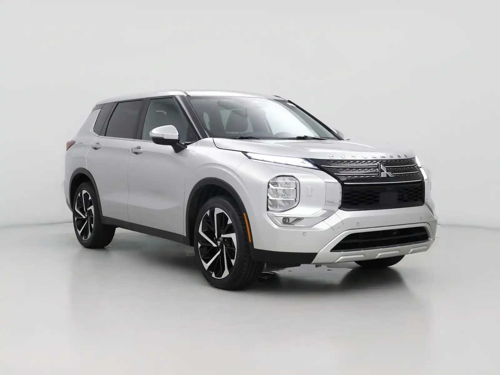 2023 Mitsubishi Outlander SE S-AWC's photo