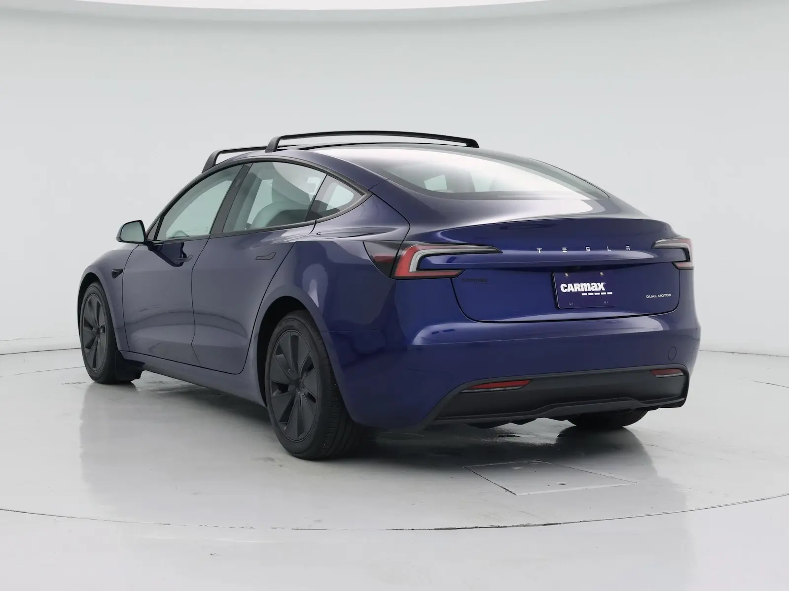 2024 Tesla Model 3 Long Range photo 3