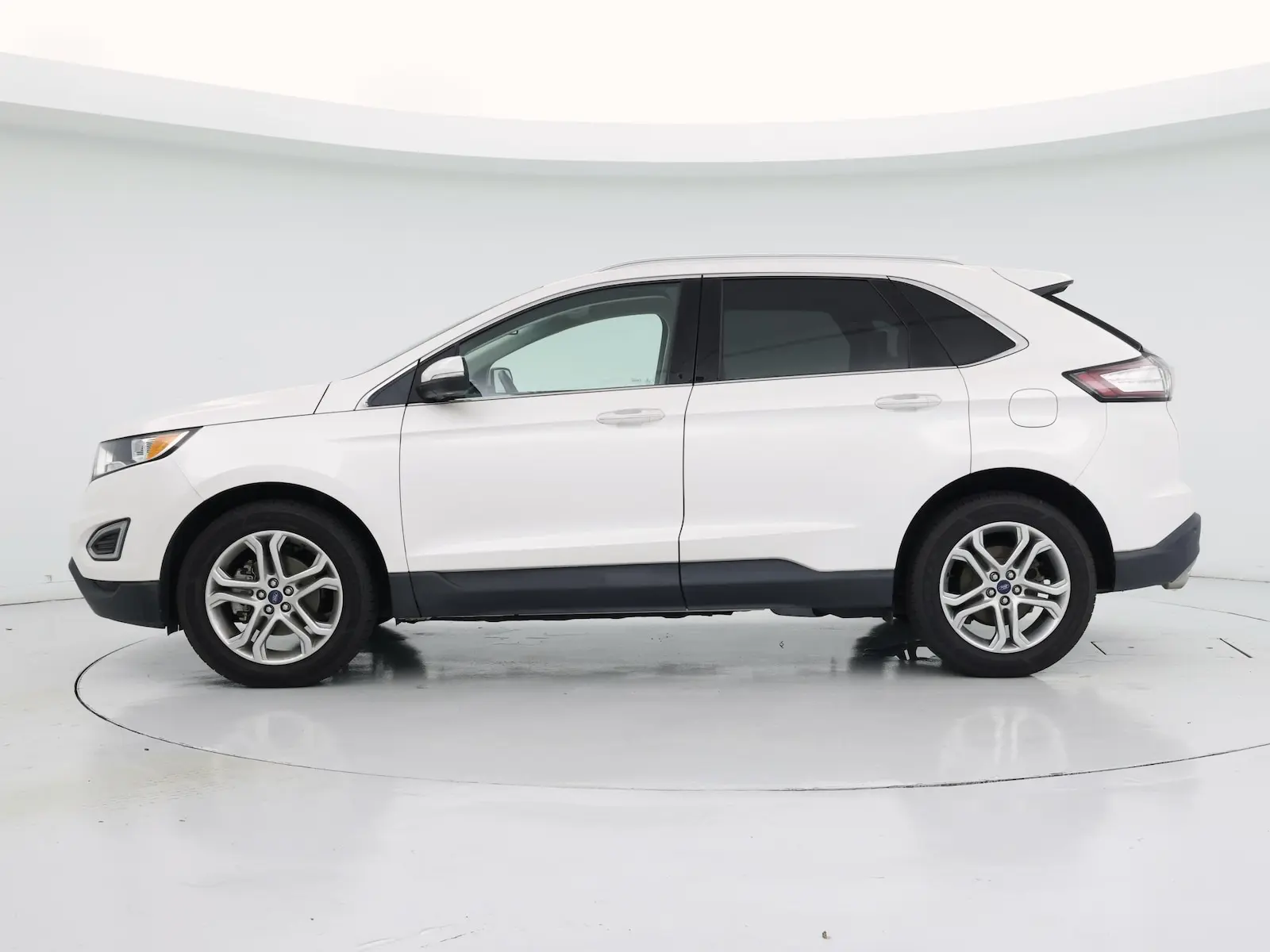 2017 Ford Edge Titanium photo 4