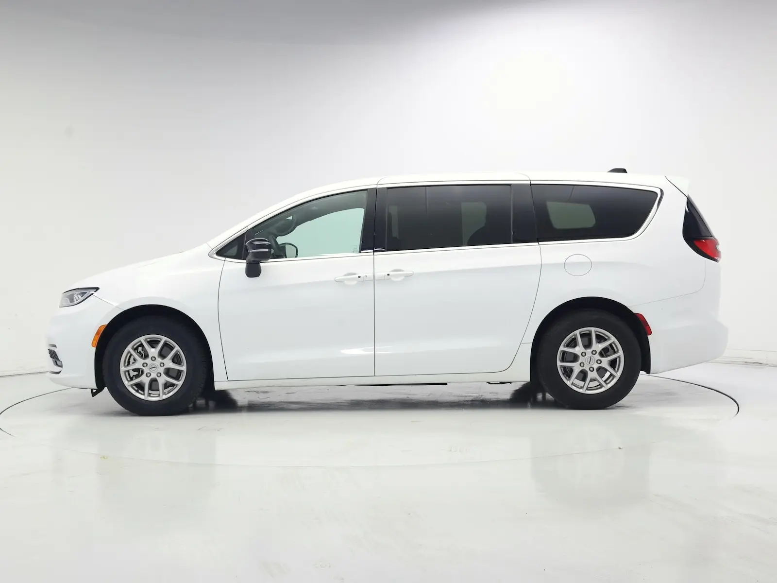 2025 Chrysler Pacifica Select photo 4