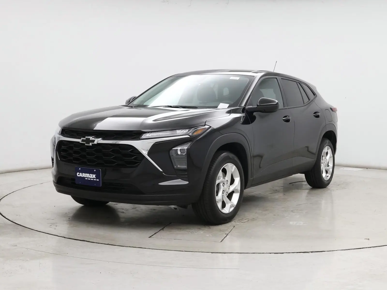 2025 Chevrolet Trax LS photo 5