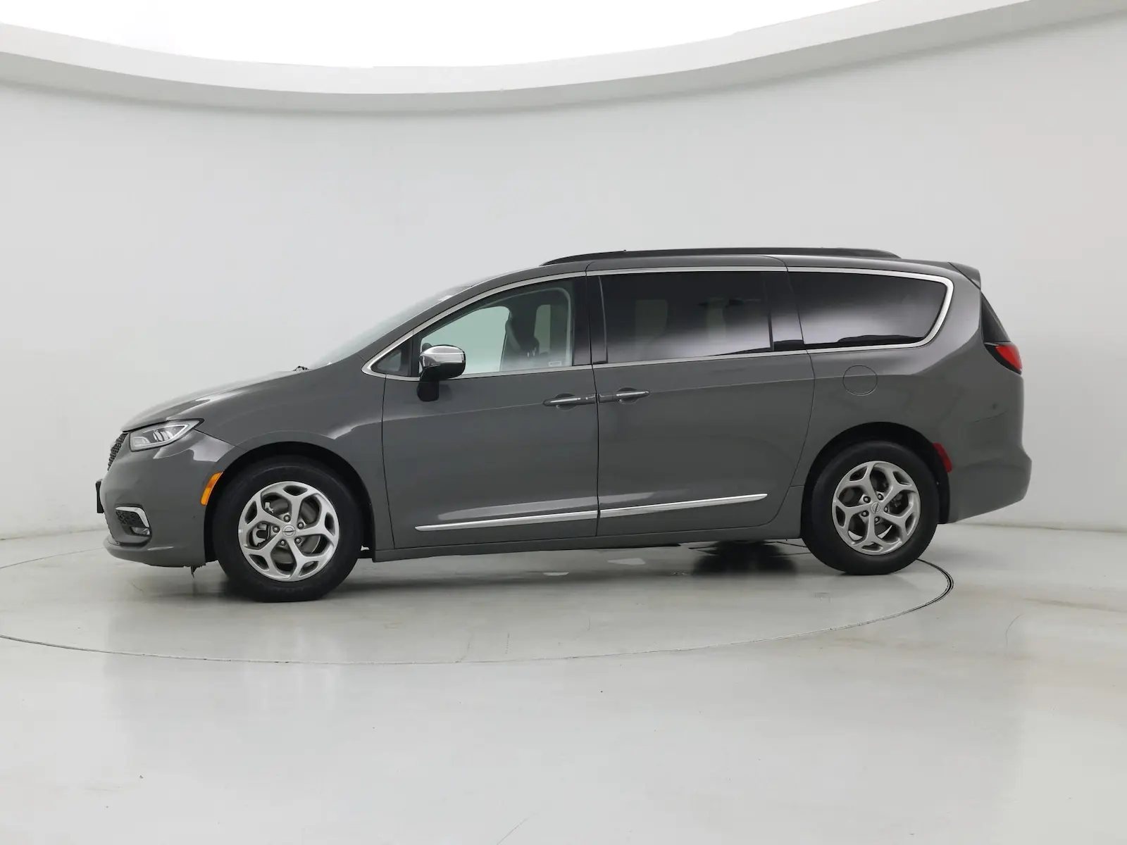 2023 Chrysler Pacifica Limited photo 4