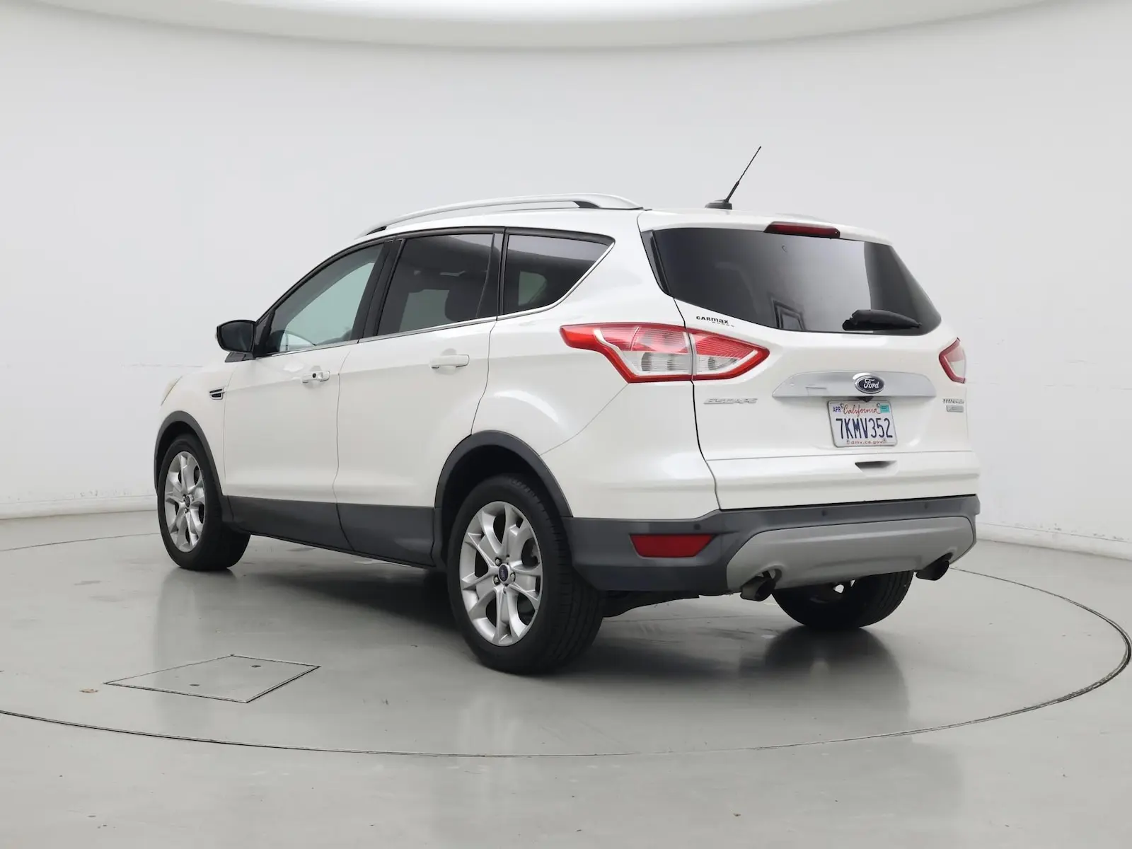 2015 Ford Escape Titanium photo 3